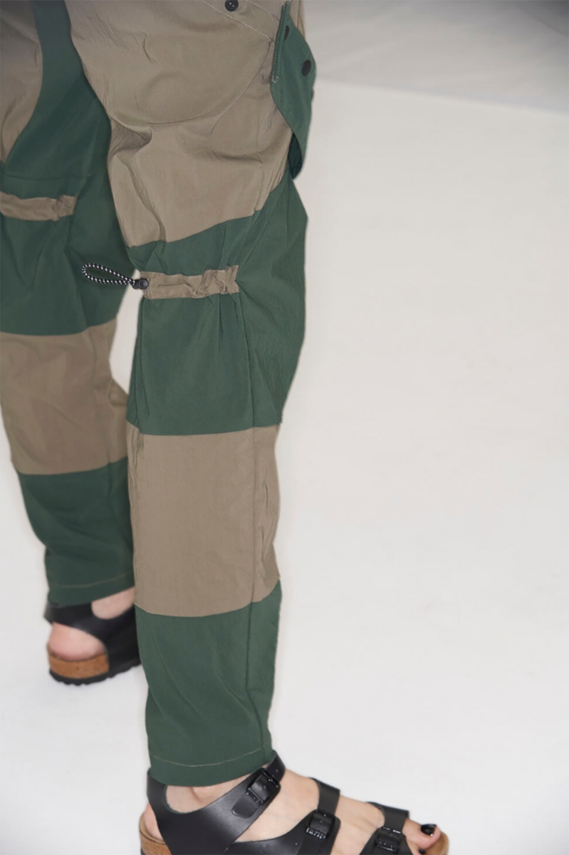 希少品　mnml　ギミックカーゴパンツ　玉虫 カーゴパンツ(S(140) 黒): ジュニア - ナルミヤ オンライン公式