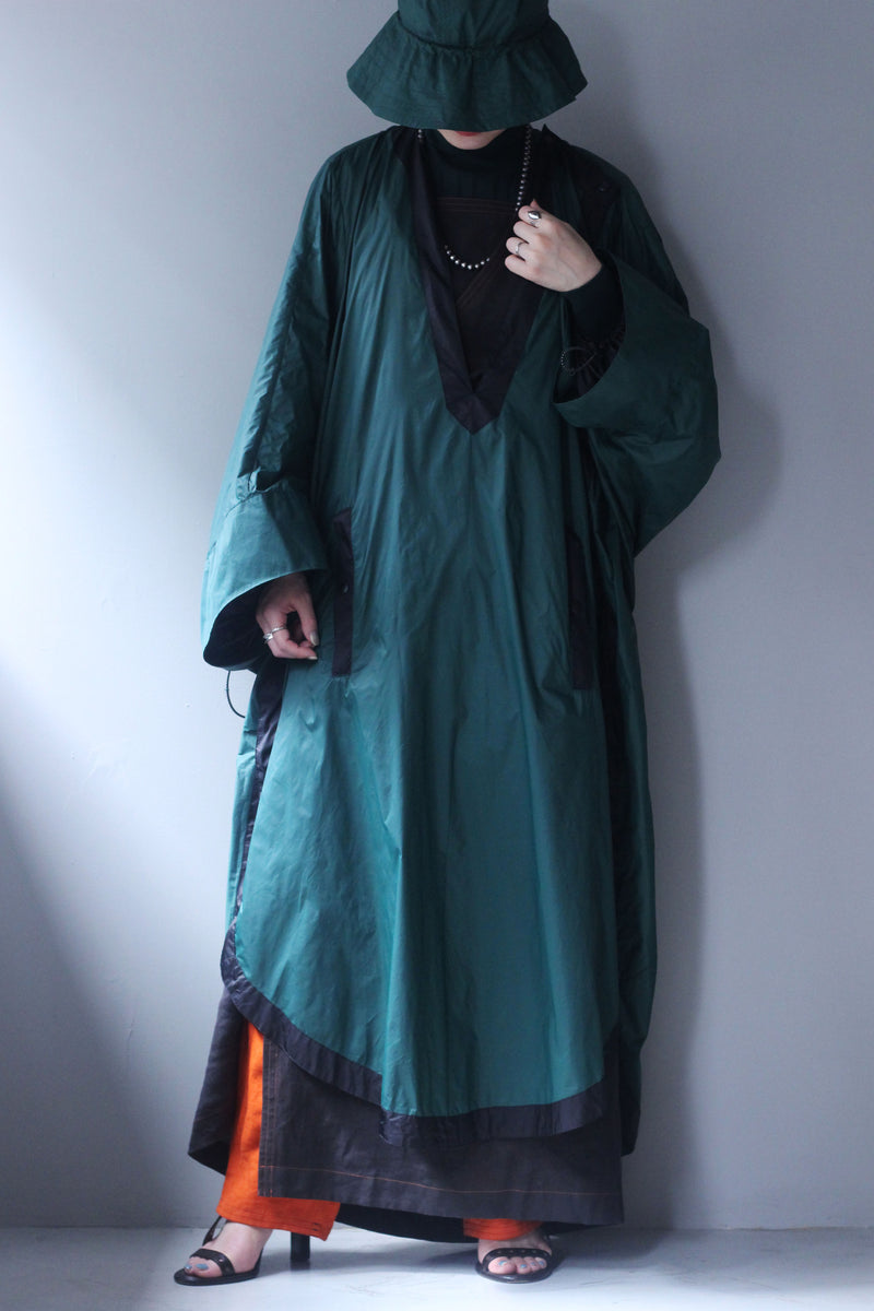 新品 WILD THINGS JUN MIKAMI ポンチョ ハット グリーン JUN MIKAMI “ WILD THINGS × JUN MIKAMI レインポンチョ＋ハット