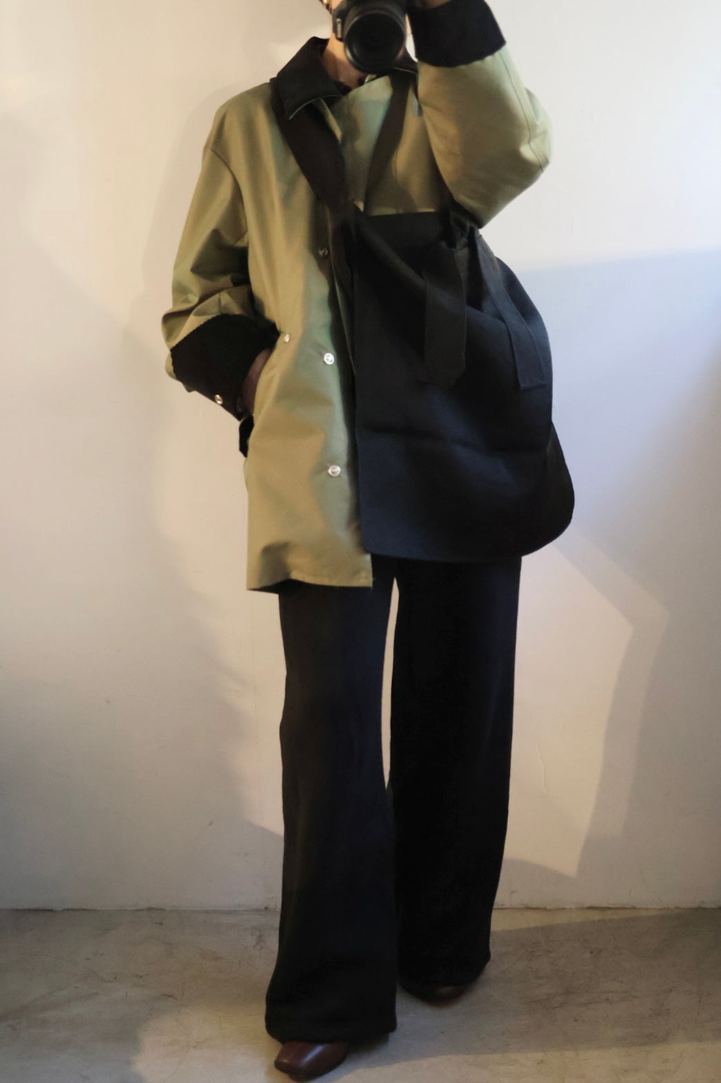 ITTI "MARY INSIDE OUT TOTE - L” (black, brown, green, red)