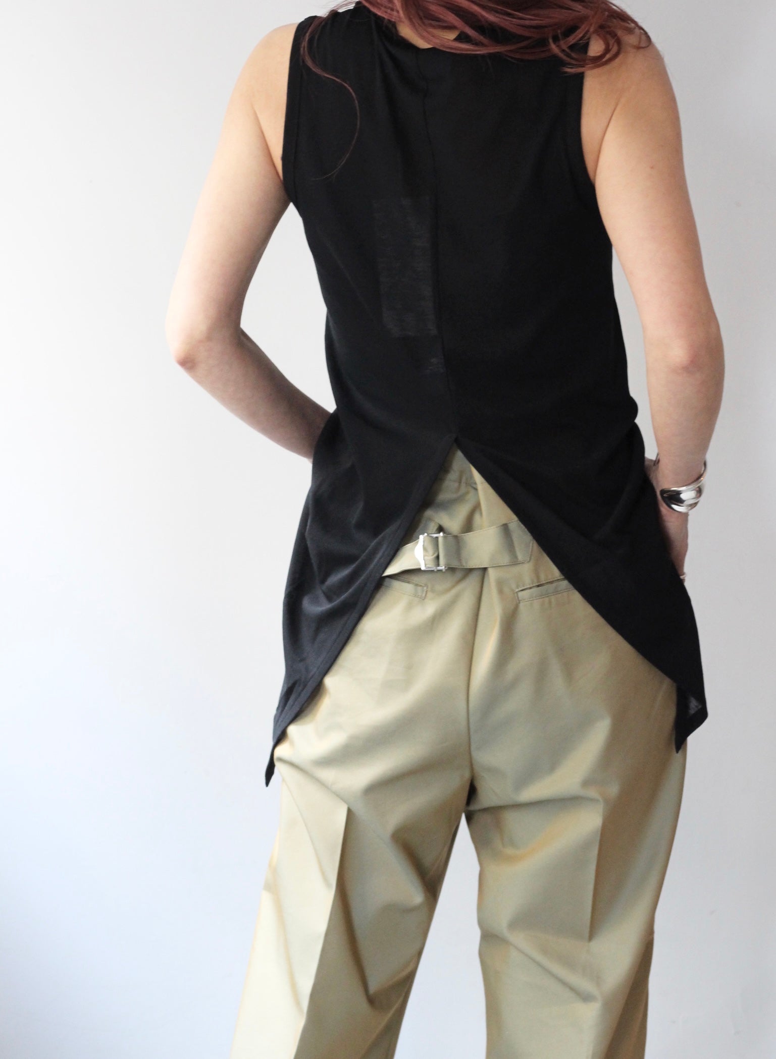 MARGE "back slit tank top" (black)