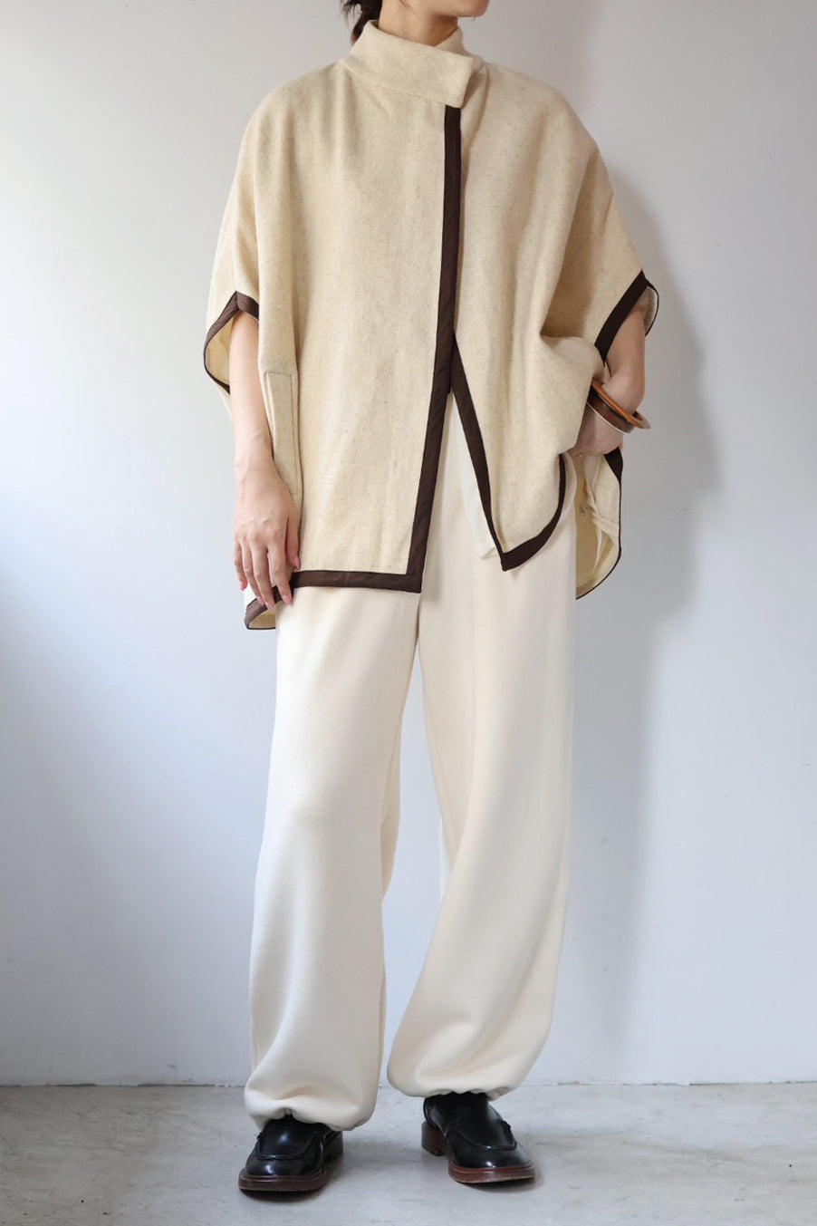 charrita "capa de lana" (off white)