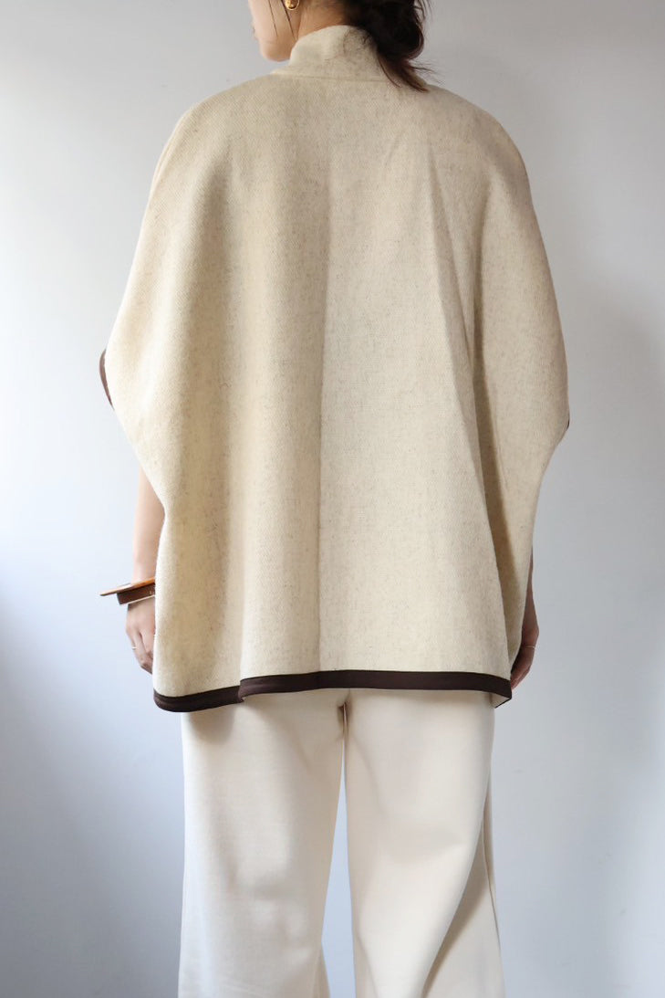 charrita "capa de lana" (off white)