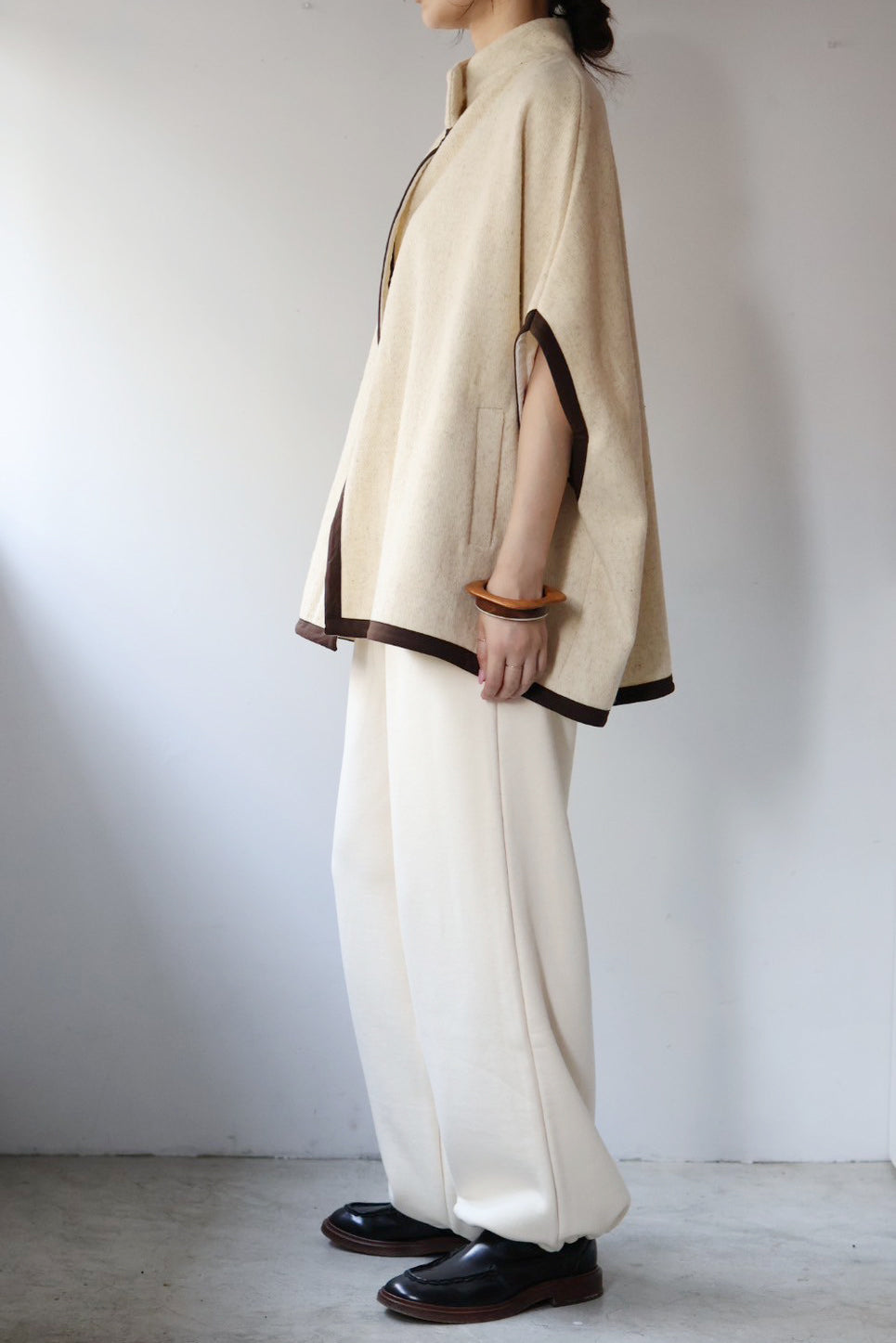 charrita "capa de lana" (off white)