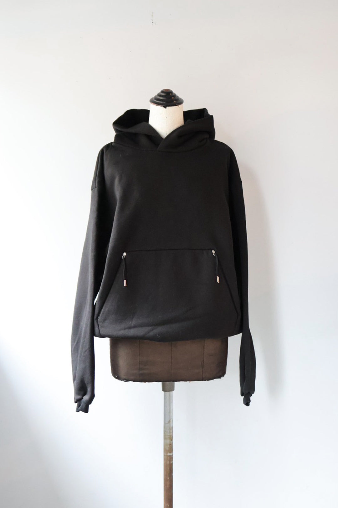 TANAKA "The sweat hoodie" (black)