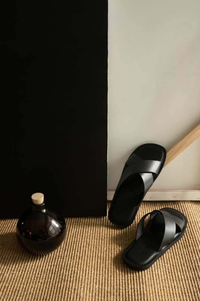 Waa studios "CHÉO SANDALS" (black)