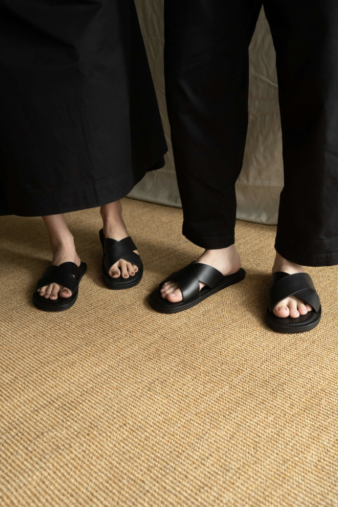 Waa studios "CHÉO SANDALS" (black)