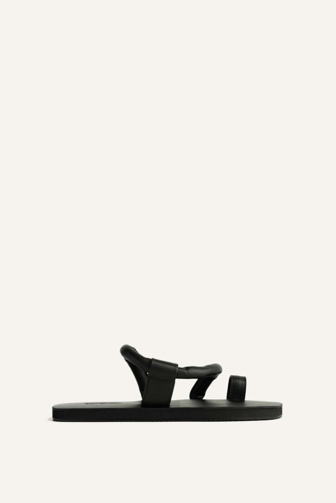 Waa studios "NỌ SANDALS" (black)