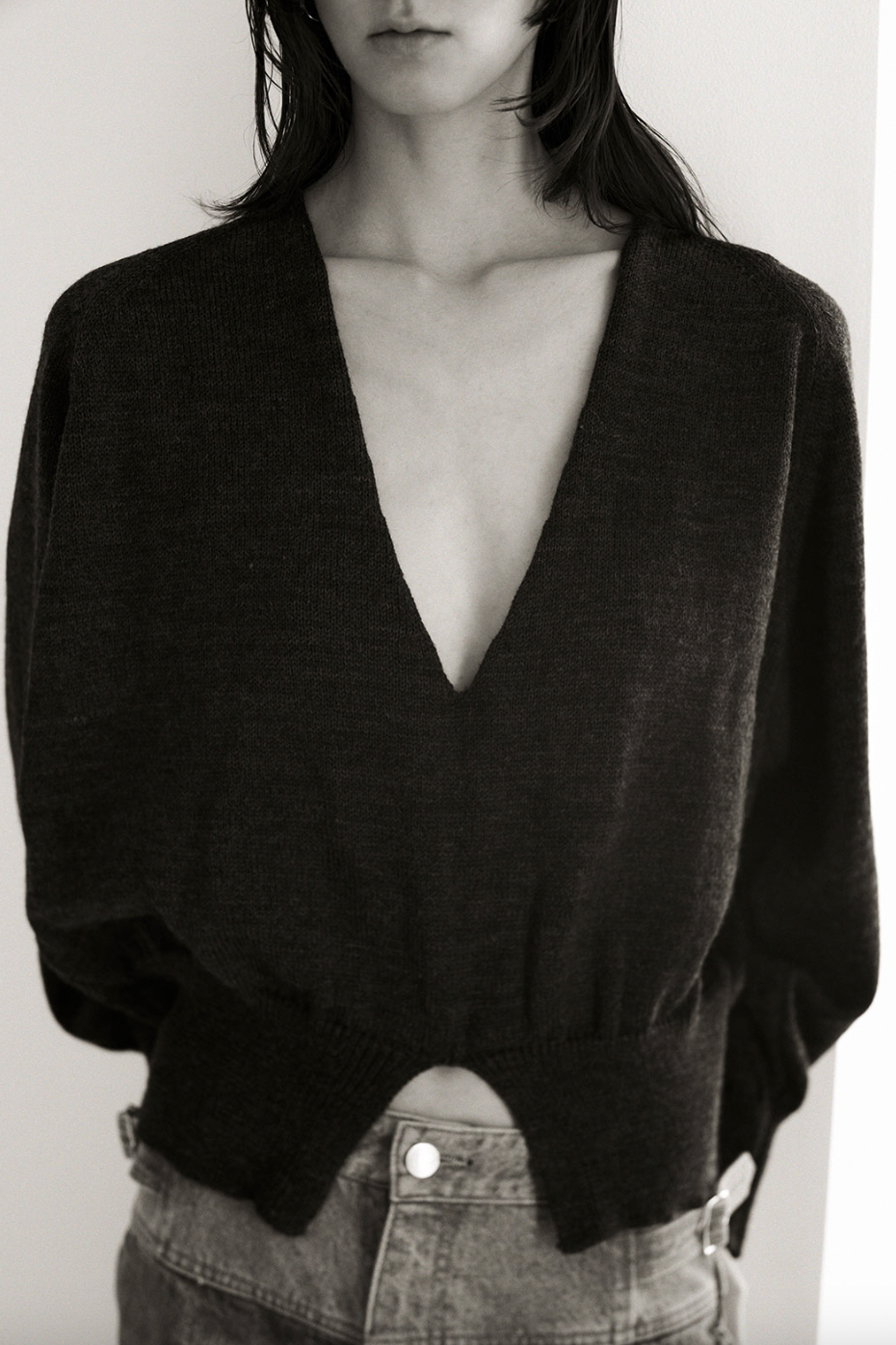 NEPLA "plunging neck p/o knit" (dark gray)