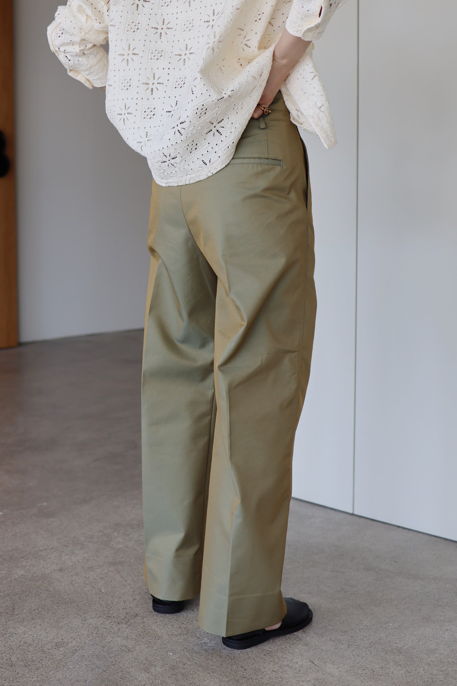 TANAKA "Wide Trousers" (sage)