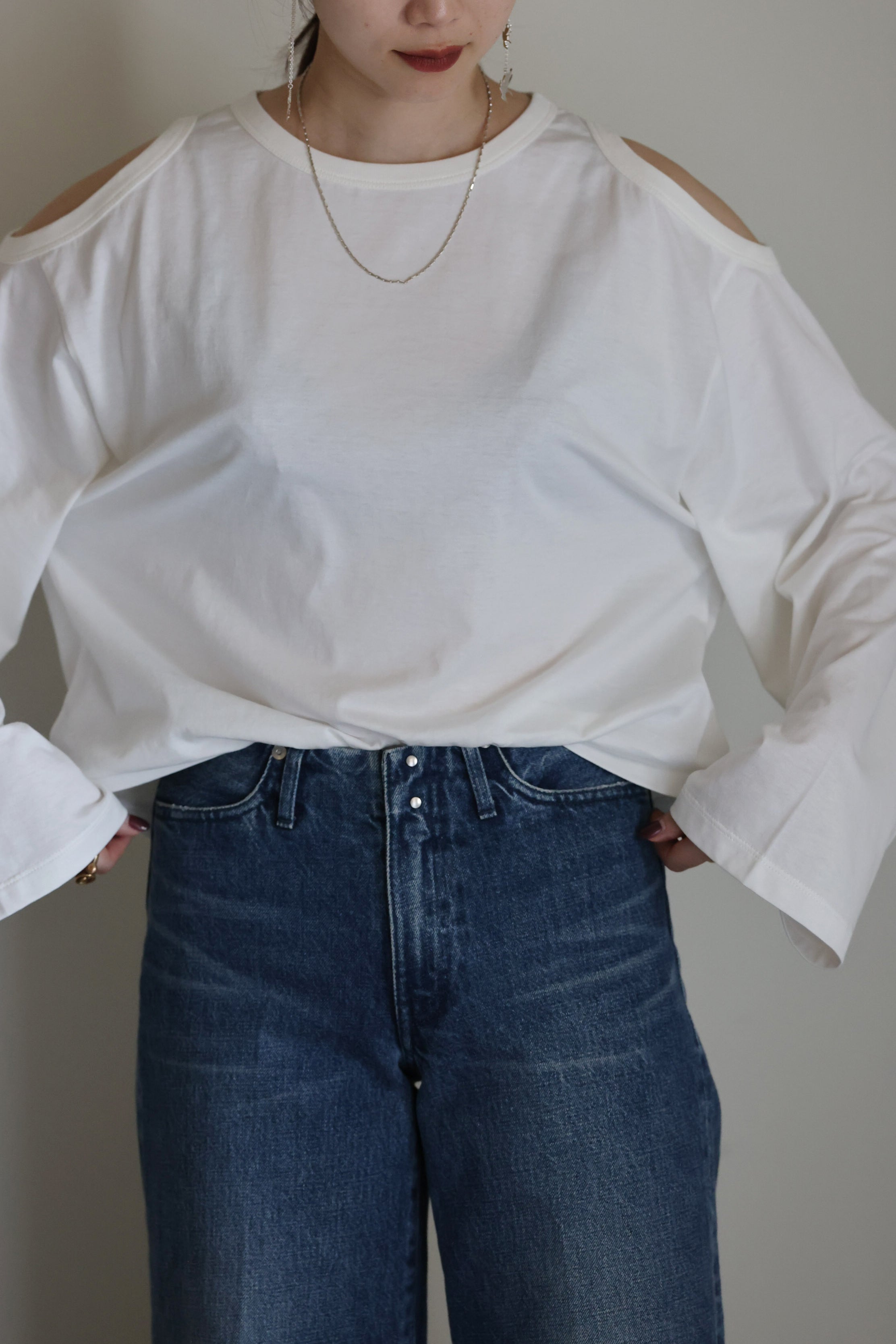 HAKUJI "Compact cotton shoulder hole LS" (white)