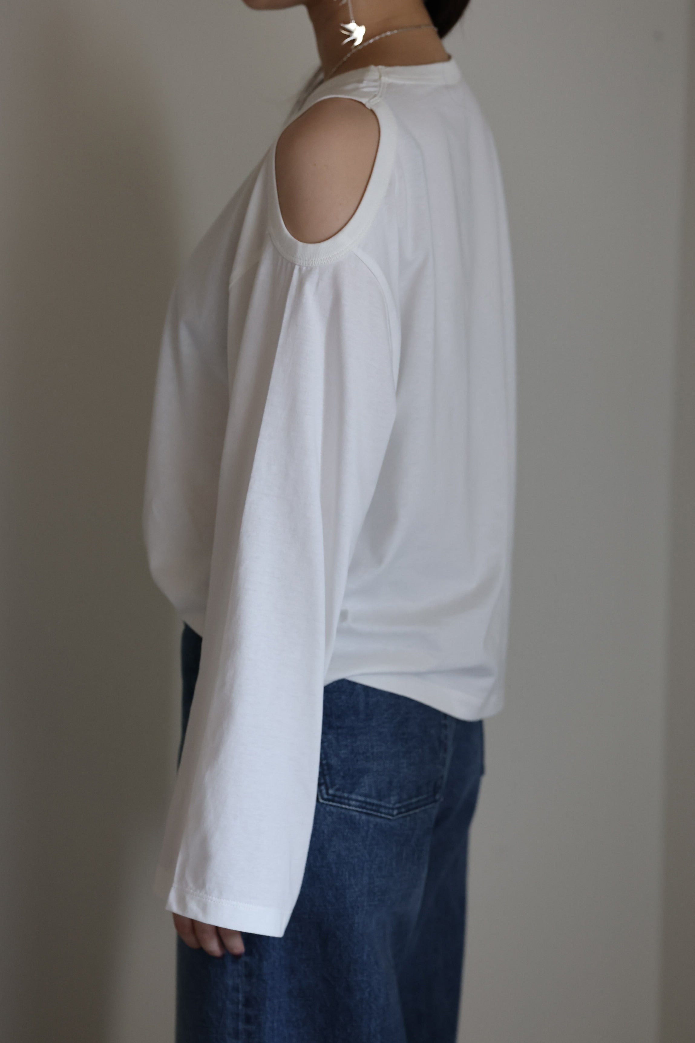 HAKUJI "Compact cotton shoulder hole LS" (white)