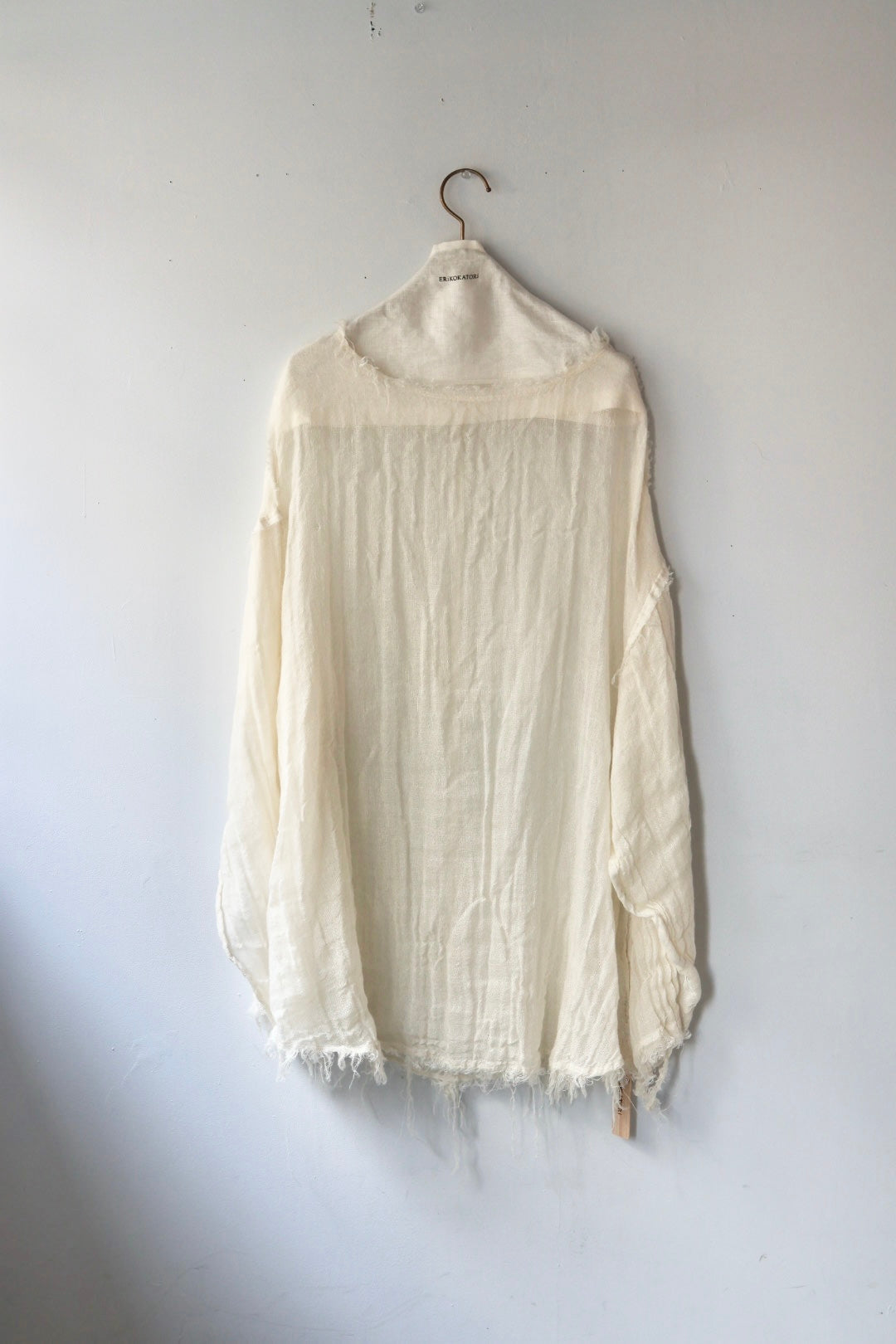 ERiKO KATORi "wool linen gawze top" (ivory)