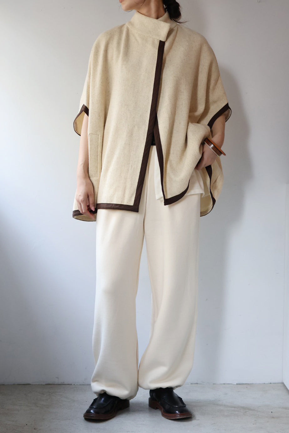 charrita "capa de lana" (off white)