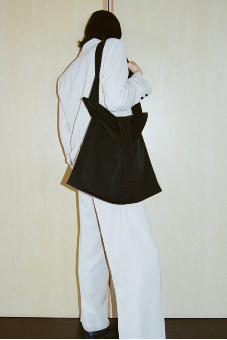 ITTI "MARY INSIDE OUT TOTE - L” (black, brown, green, red)