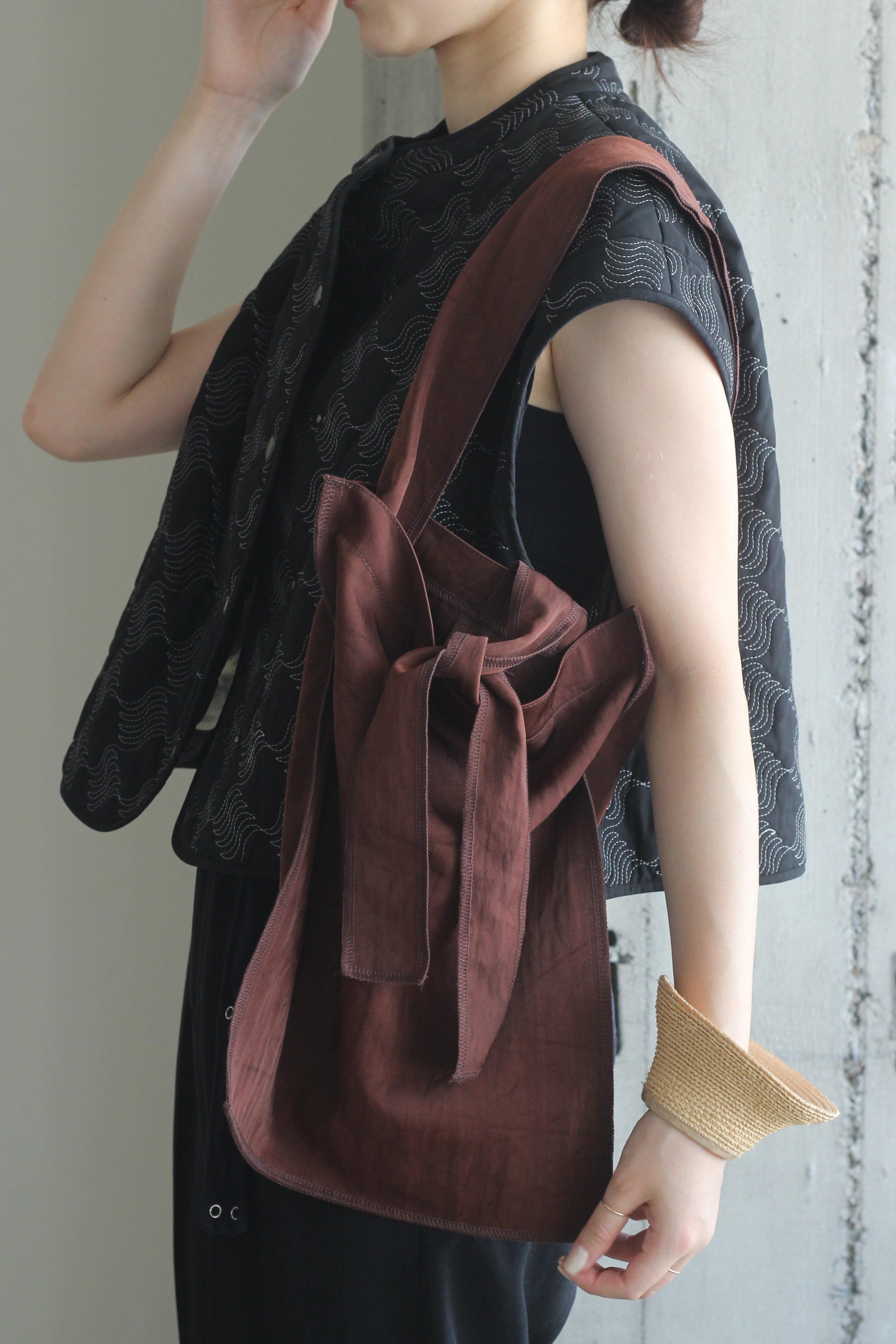 ITTI "MARY INSIDE OUT TOTE - M” (brown, green, red)