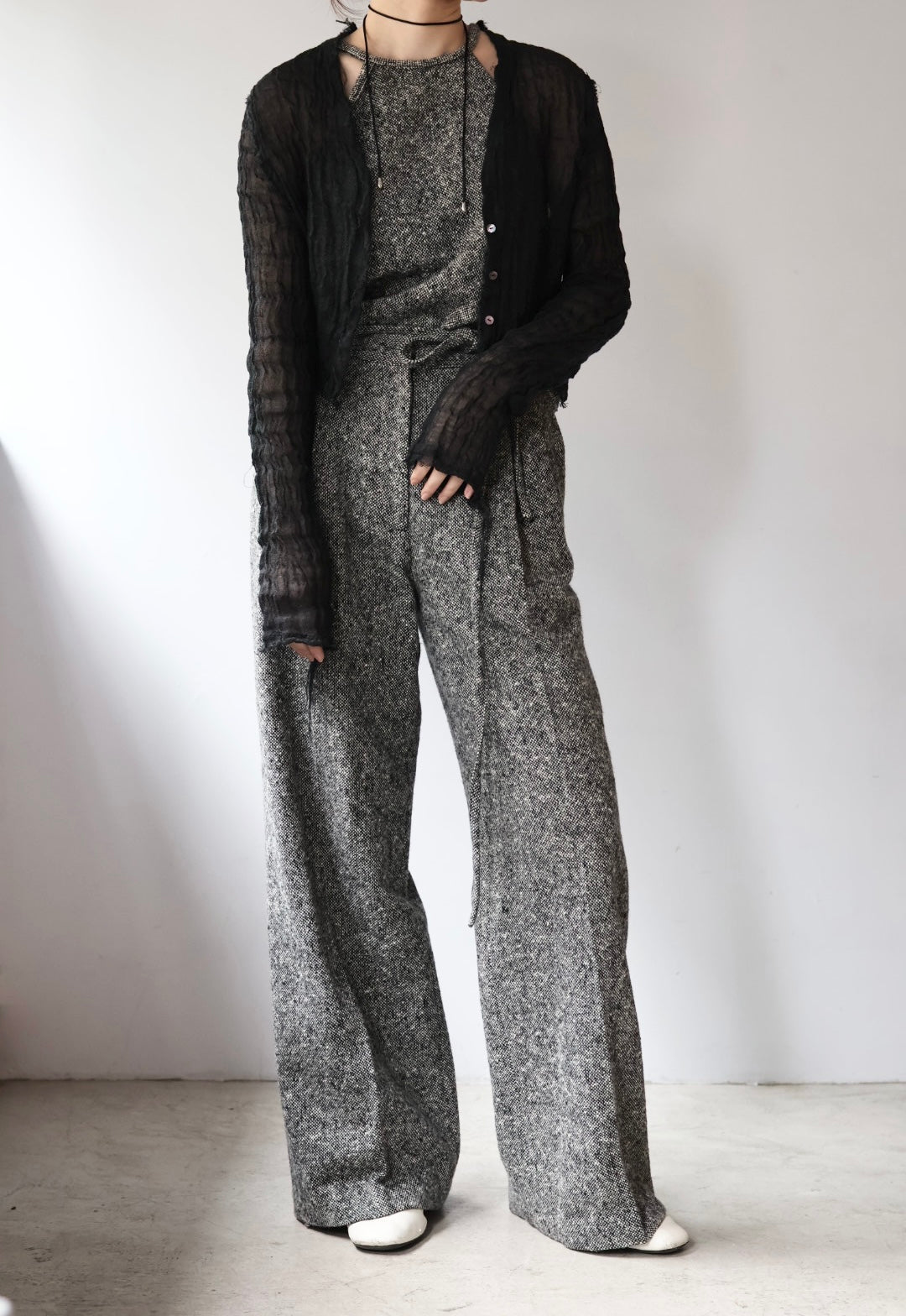ERiKO KATORi "wool linen gawze cardigan" (black)