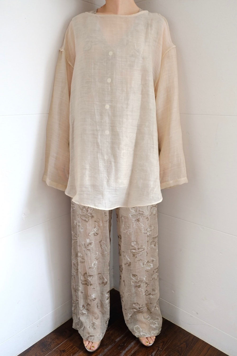 ERiKO KATORi "chanbray organdy top" (beige)