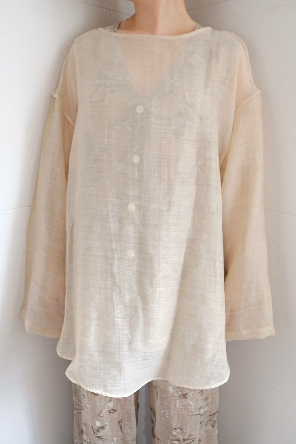 ERiKO KATORi "chanbray organdy top" (beige)