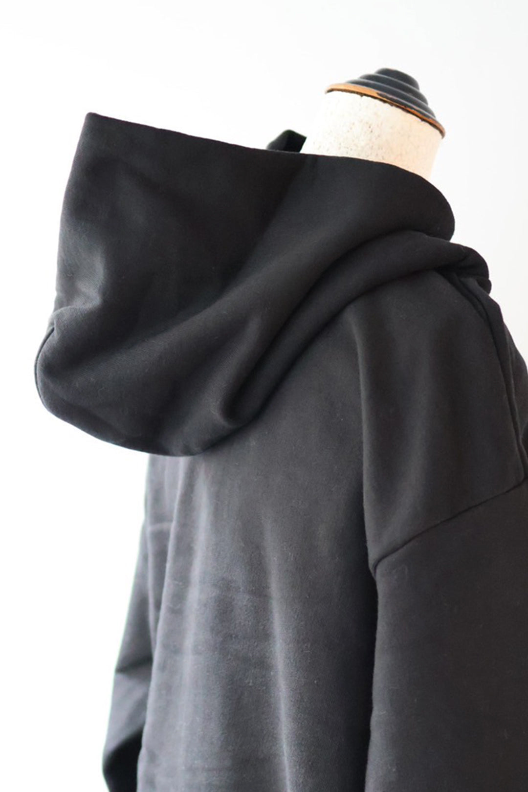 TANAKA "The sweat hoodie" (black)