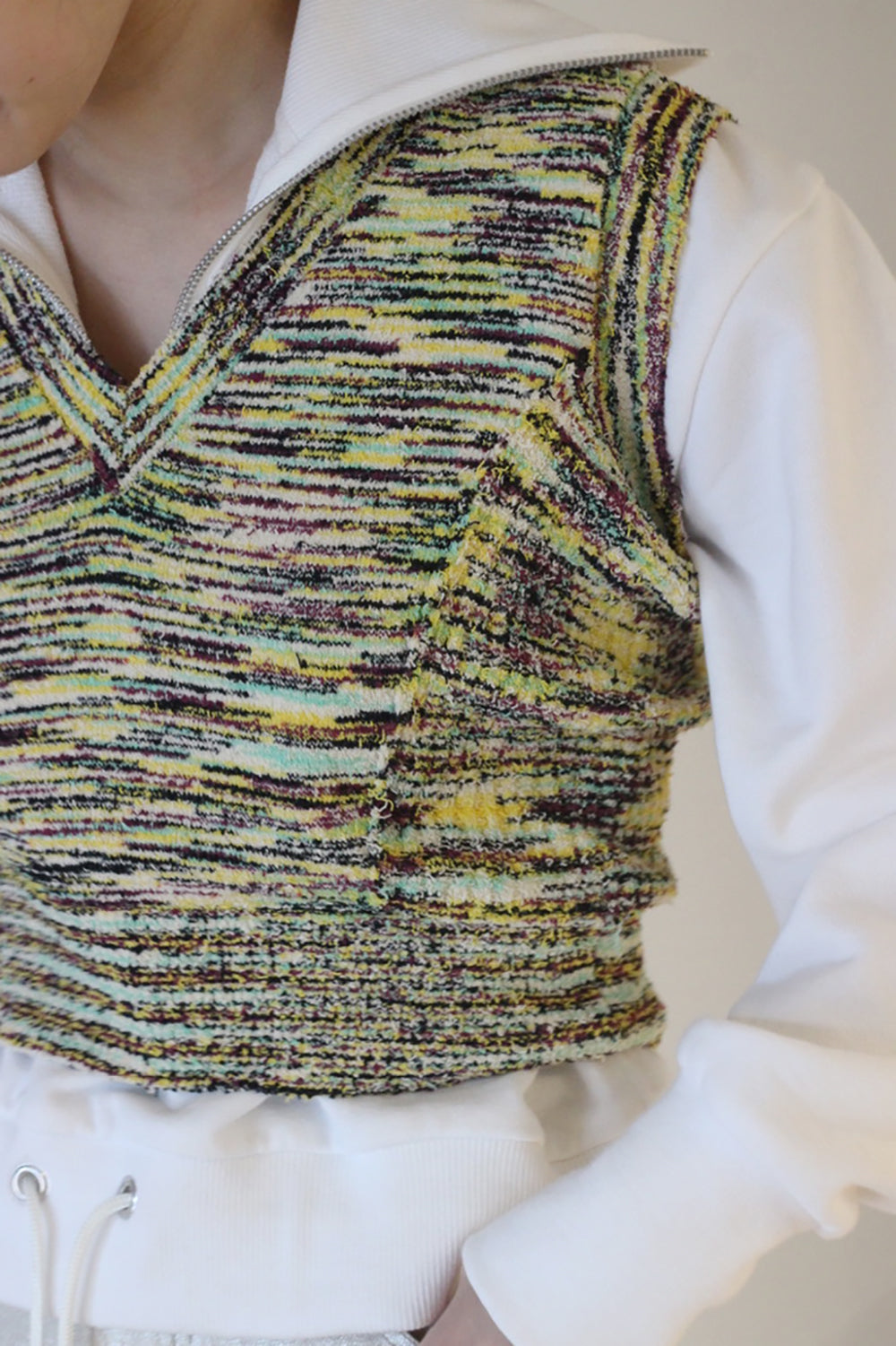 JUN MIKAMI "confetti yarn vest" (yellow)