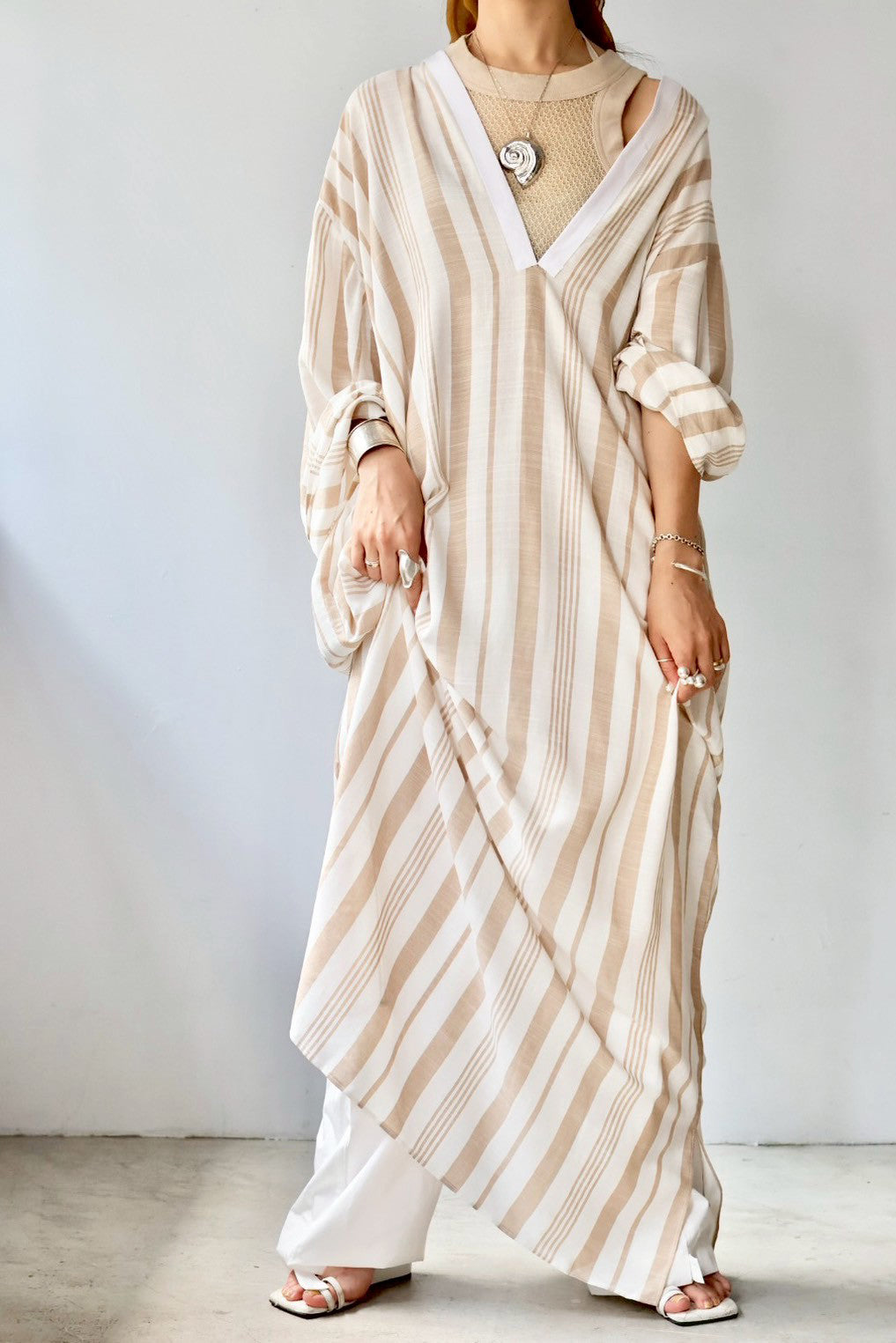 charrita "vestido geraba" (beige stripe)