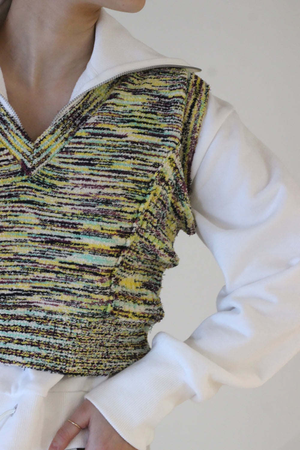 JUN MIKAMI "confetti yarn vest" (yellow)