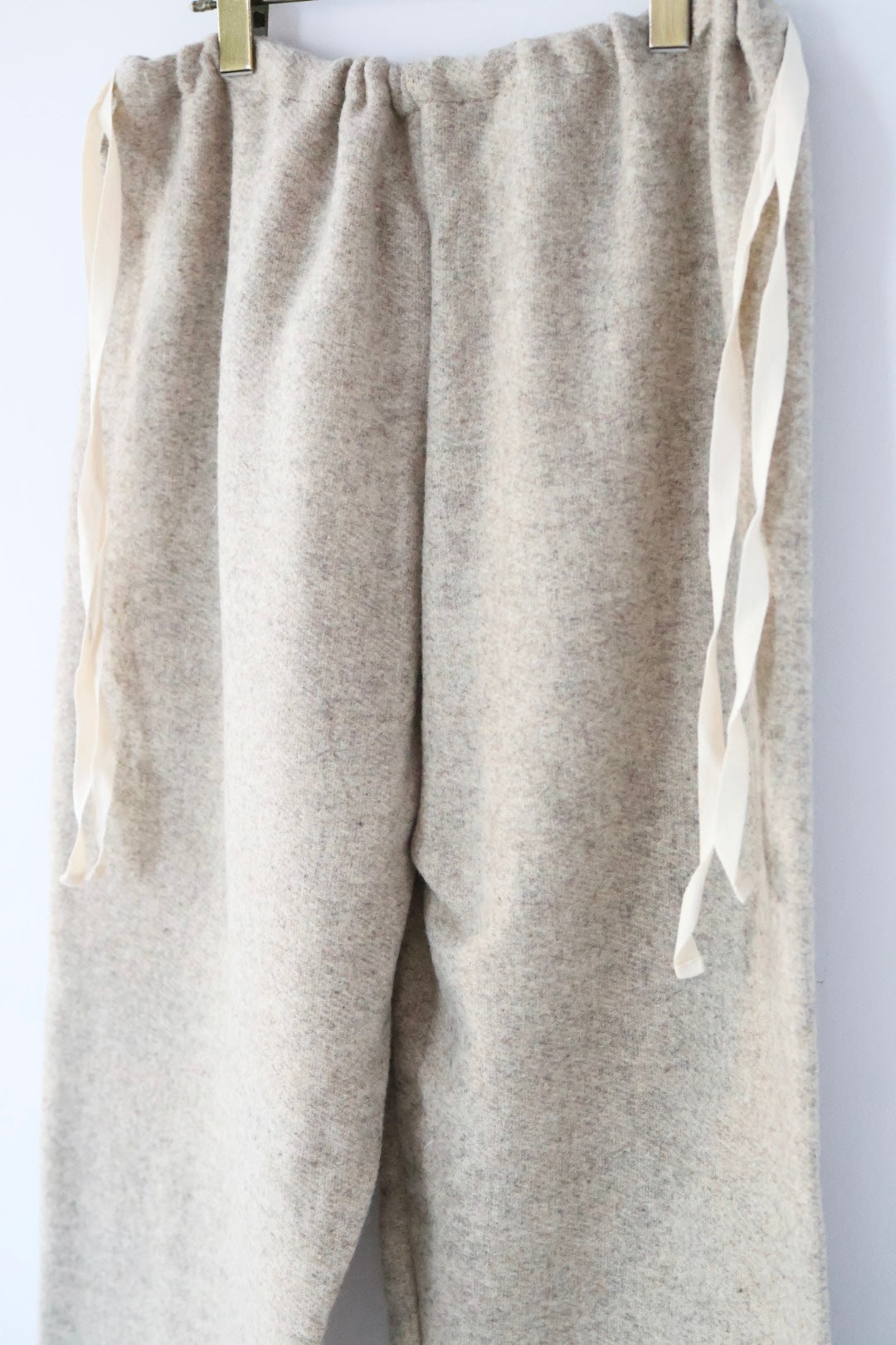 charrita "pantalon de lana" (light grey)