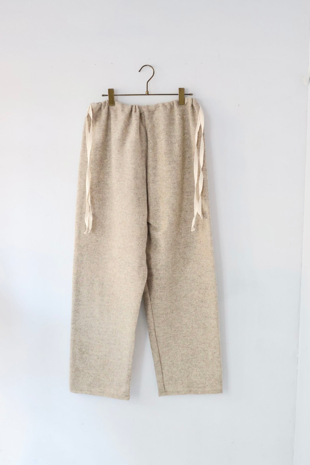 charrita "pantalon de lana" (light grey)