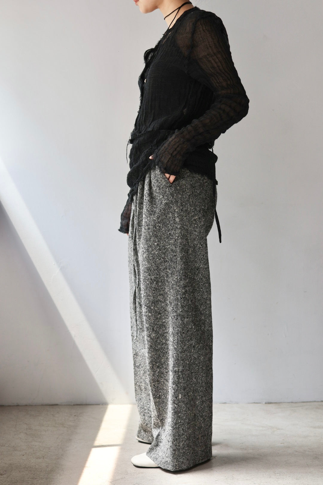 ERiKO KATORi "wool linen gawze cardigan" (black)