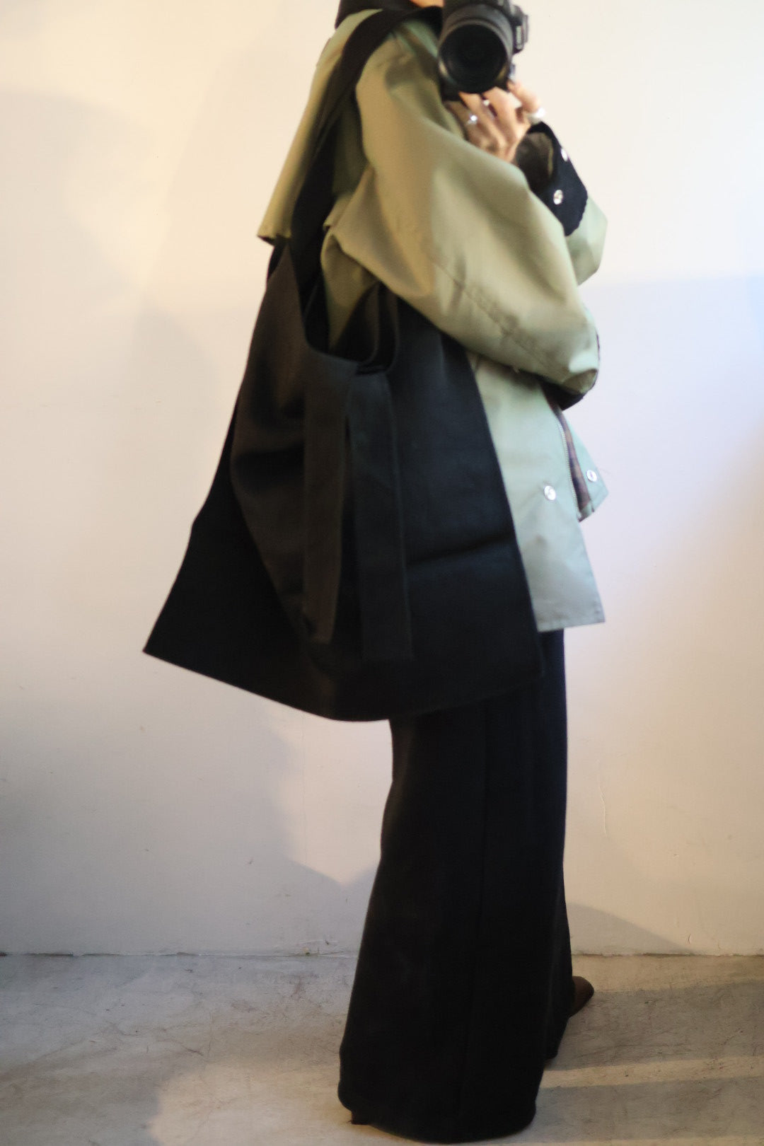 ITTI "MARY INSIDE OUT TOTE - L” (black, brown, green, red)