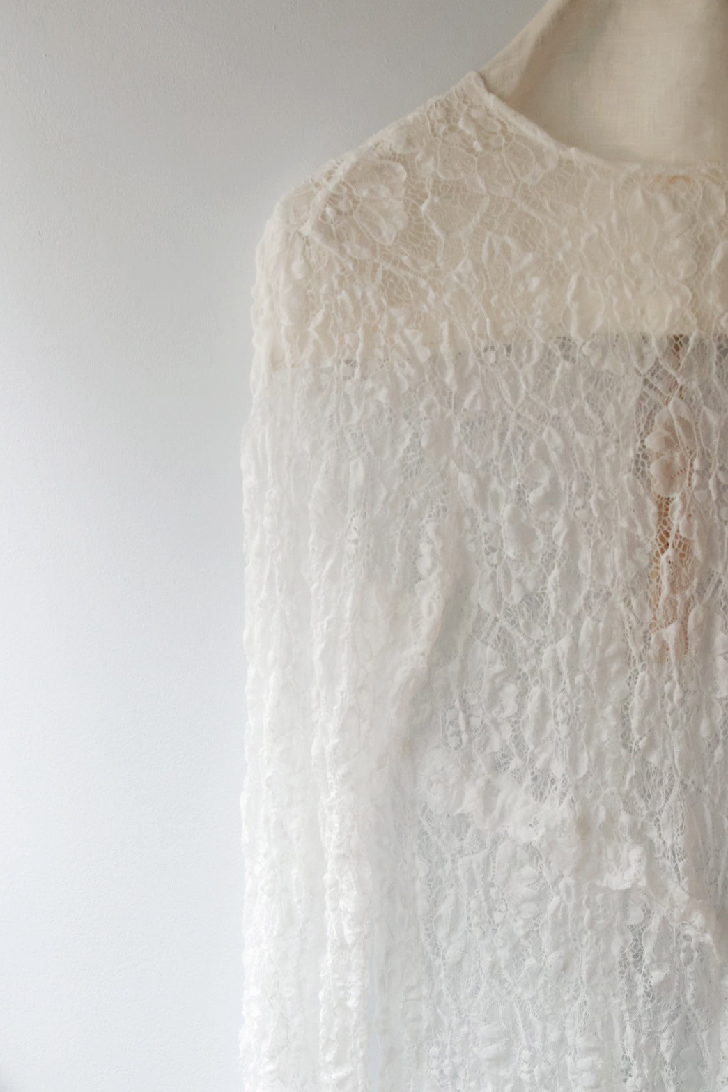 ERiKO KATORi "stretch lace frill dress" (ivory)