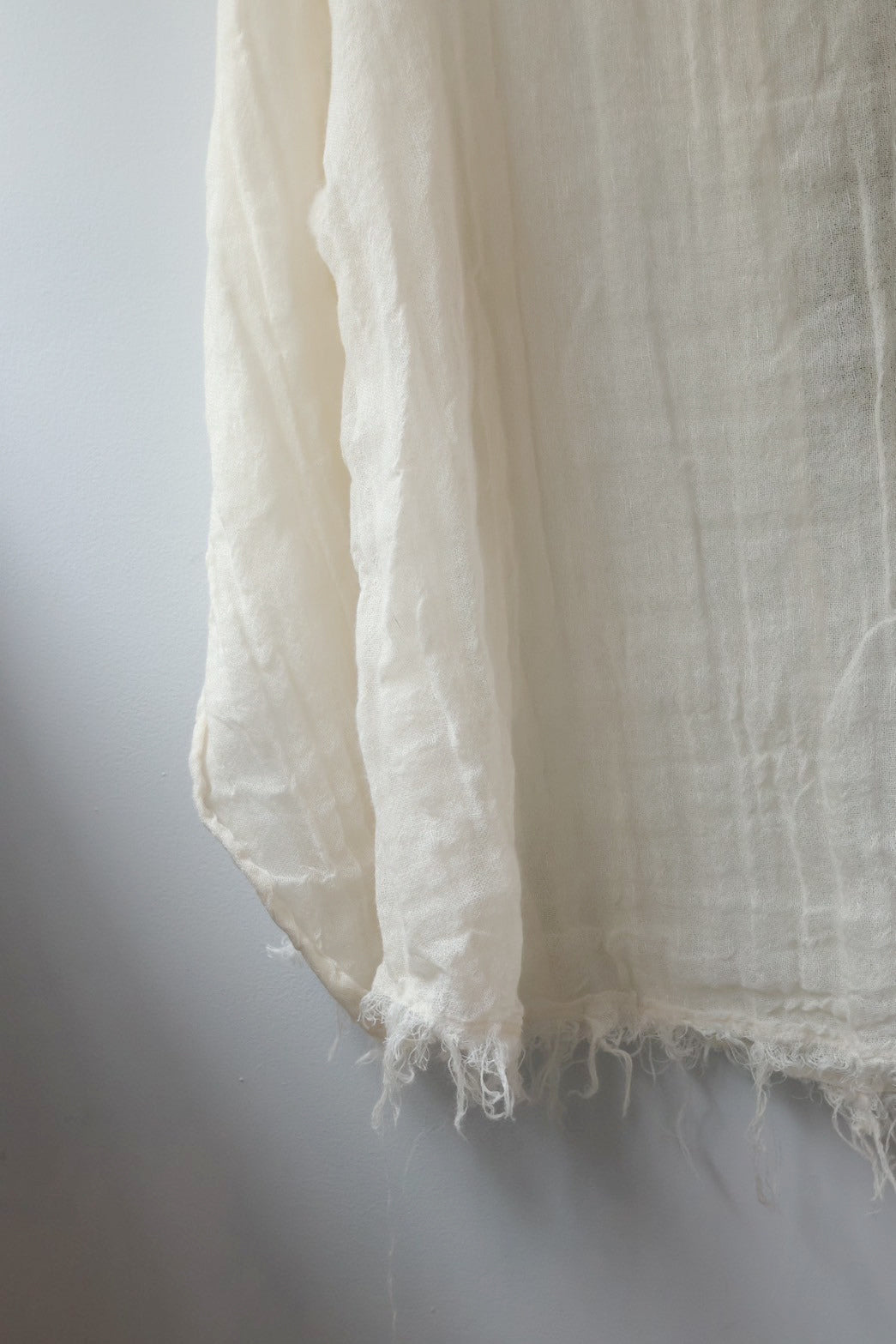 ERiKO KATORi "wool linen gawze top" (ivory)