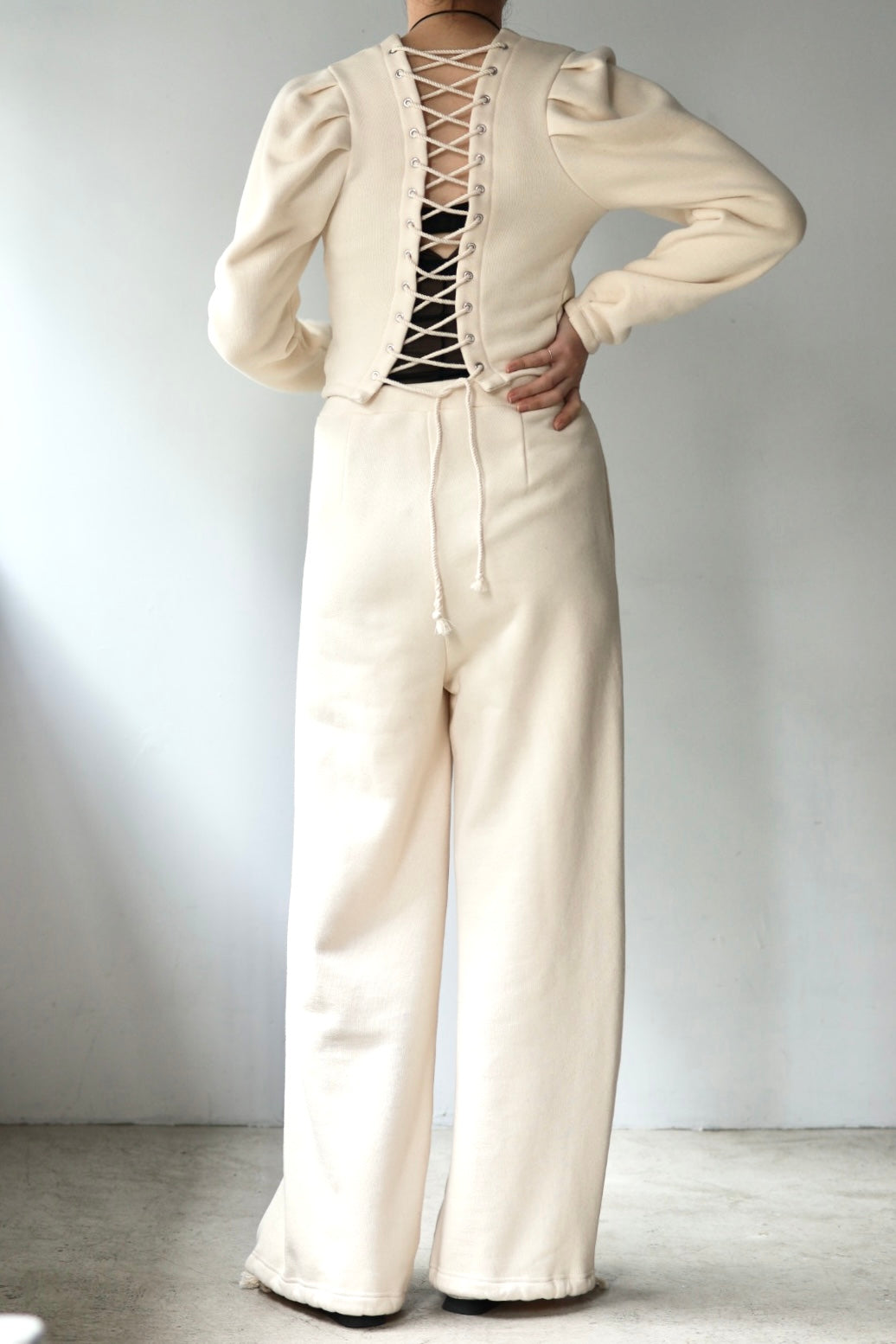 ERiKO KATORi "sweat wide pants" (ivory)