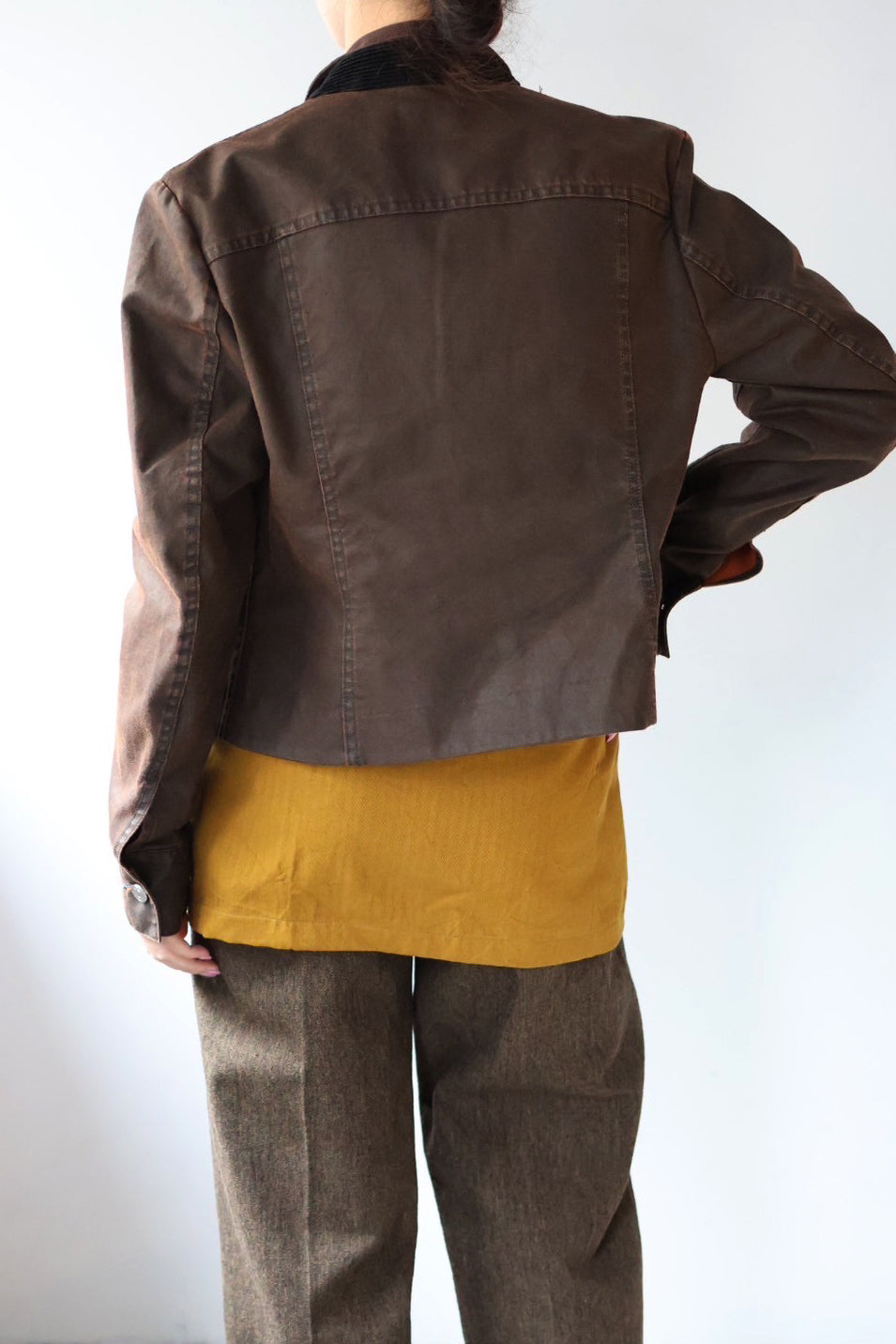 TANAKA "No collar trucker jacket" (brown)