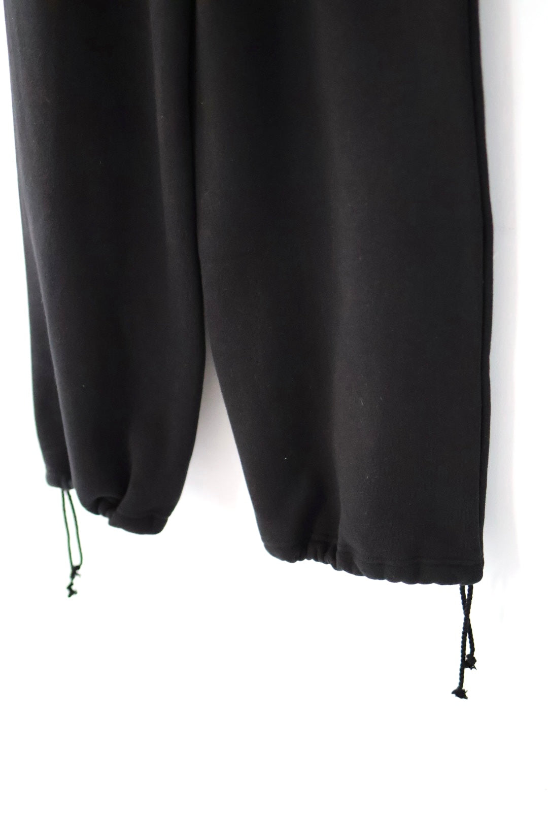 ERiKO KATORi "sweat wide pants" (black)
