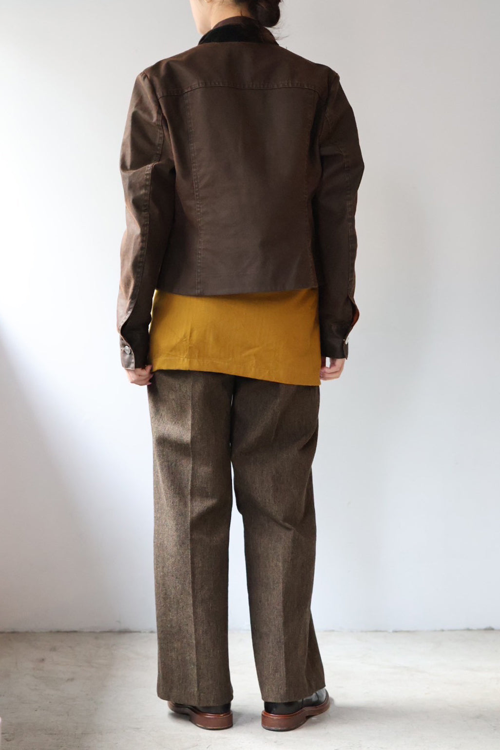 NEPLA "side w belt slacks" (khaki)