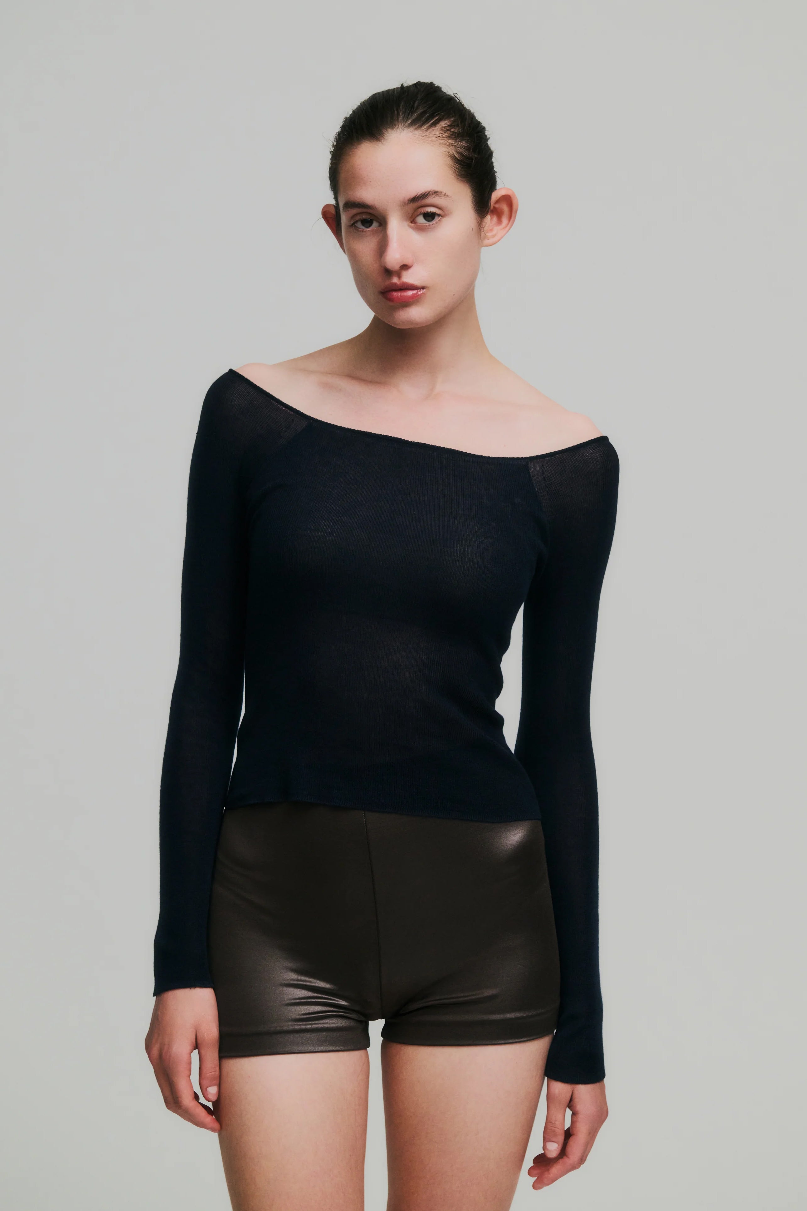 NICENICE MOMENT "CROPPED OPEN SHOULDER" (Future dusk)