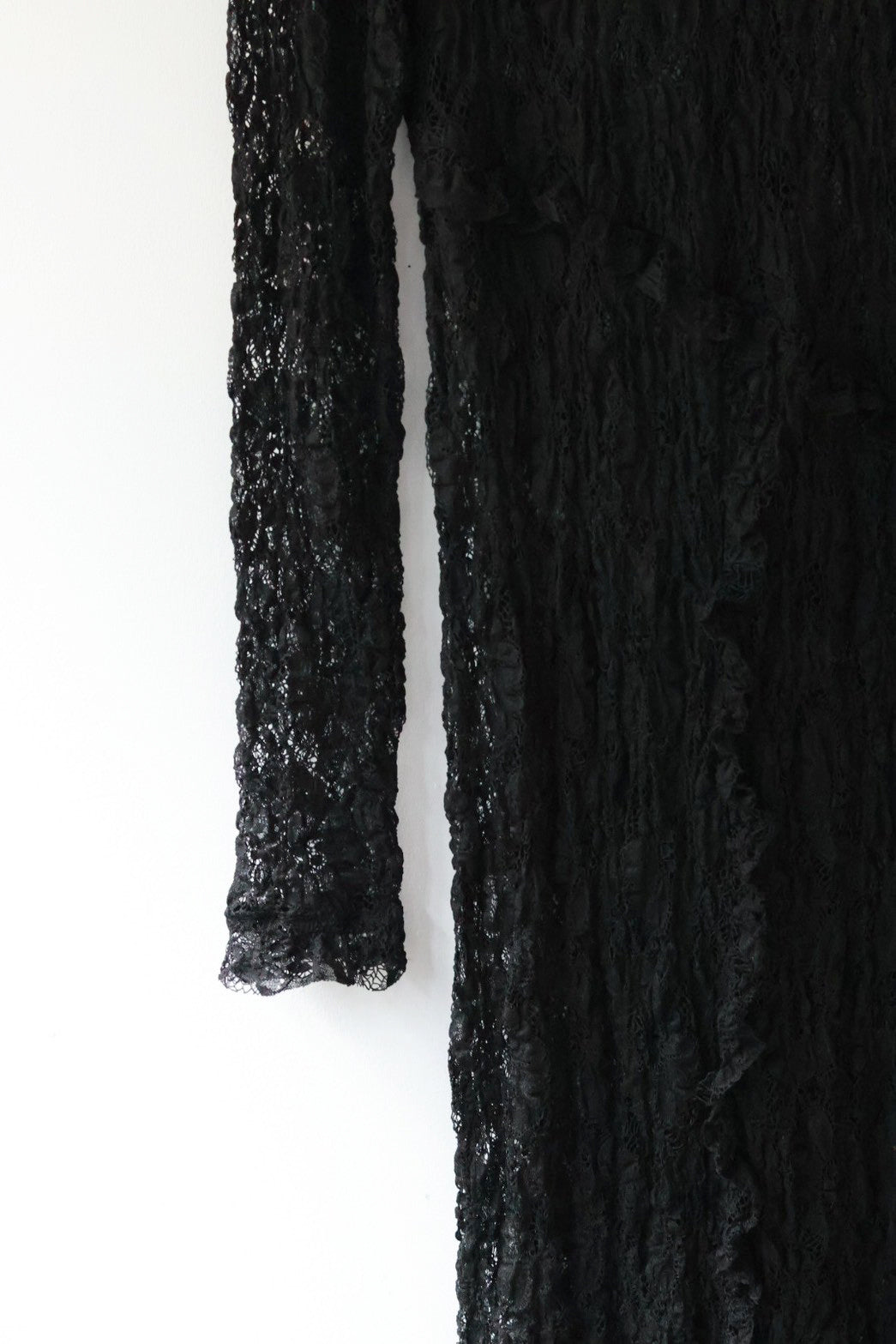 ERiKO KATORi "stretch lace frill dress" (black)