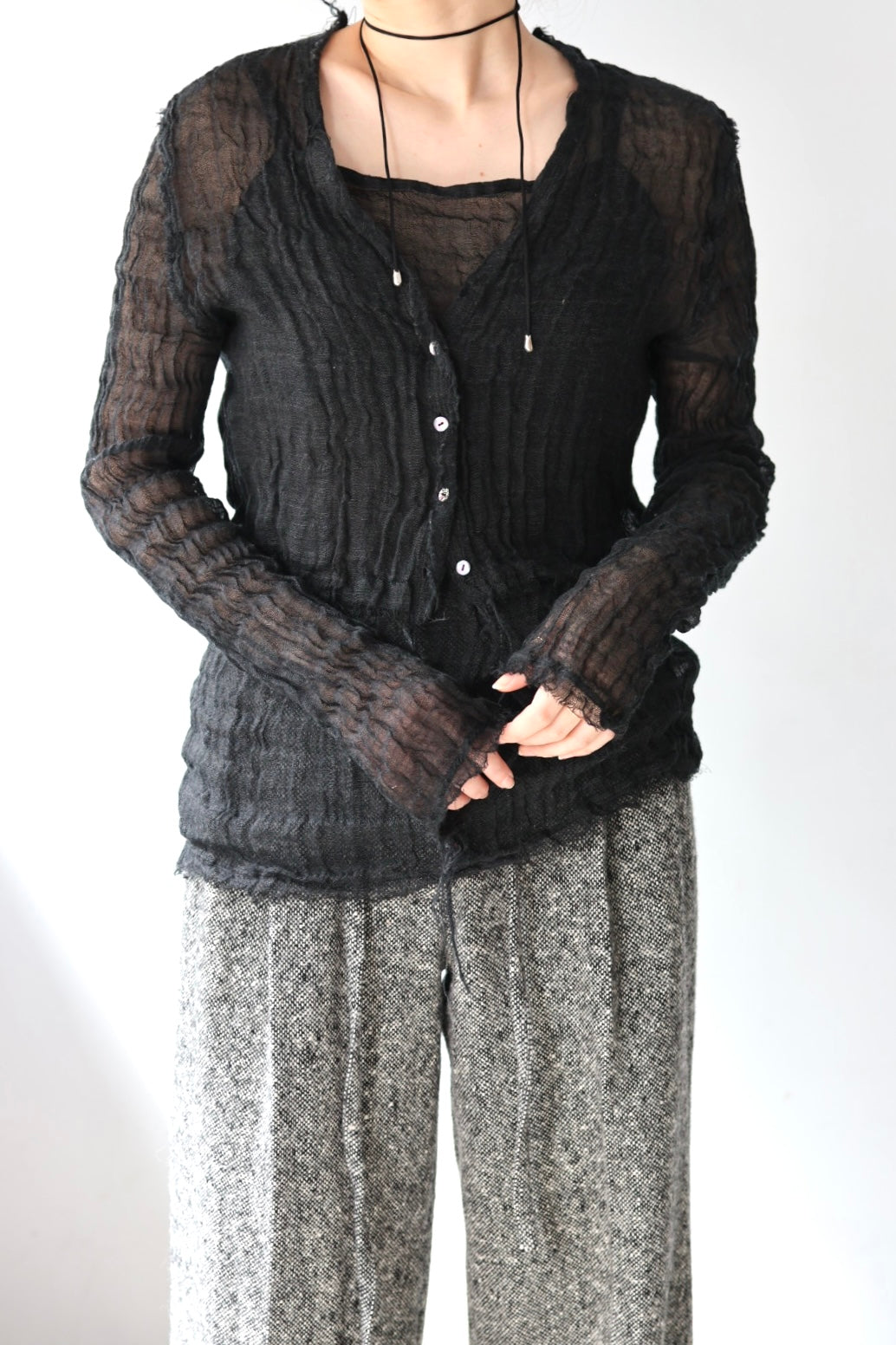 ERiKO KATORi "wool linen gawze cardigan" (black)