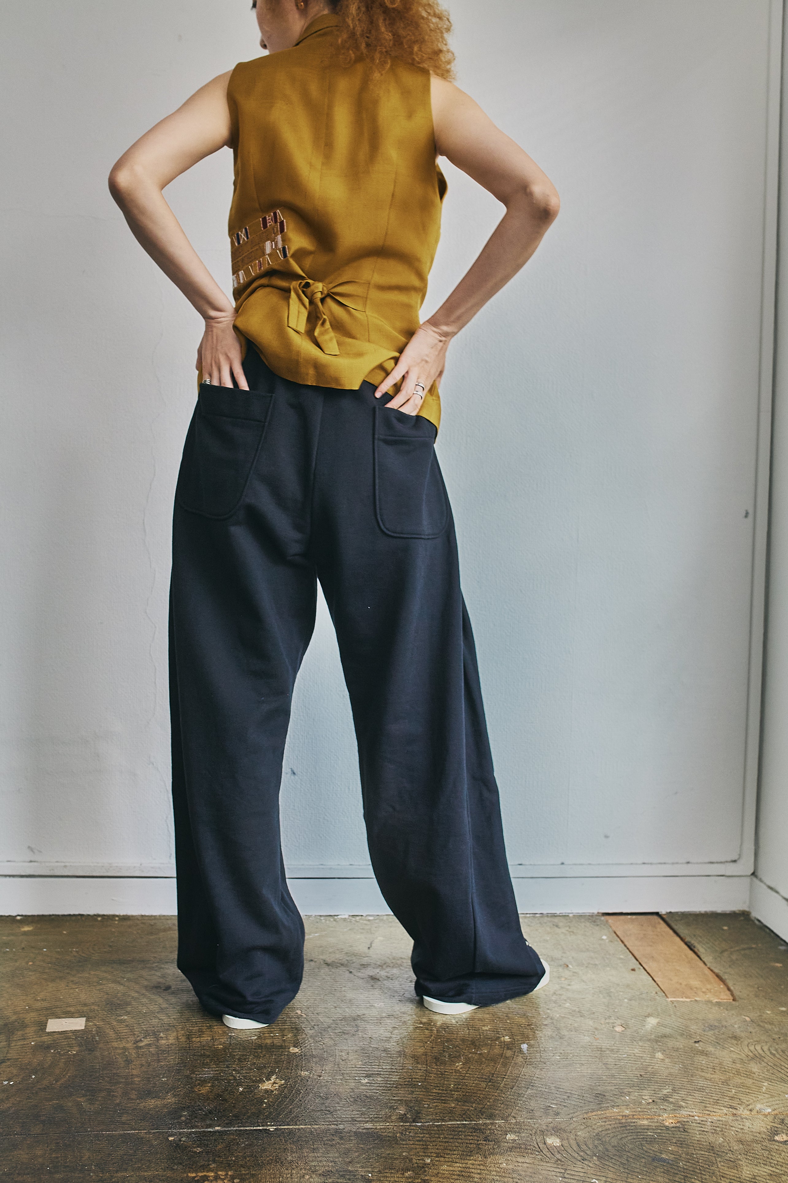 ENGI "tuck wide sweat pants"