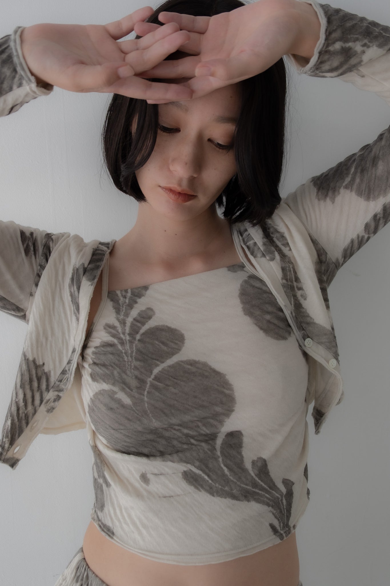 トップス ERIKO KATORI flower embroidery camisole ERiKO KATORi 