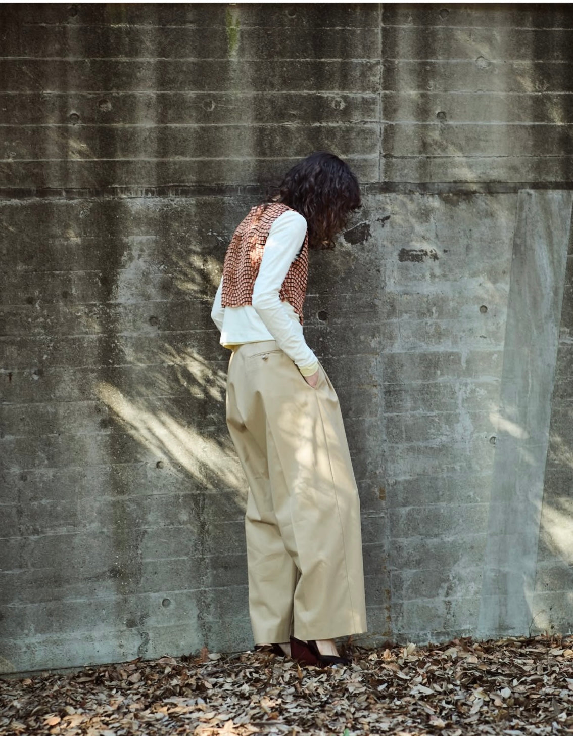 VILLD "chino tuck pants" (beige)