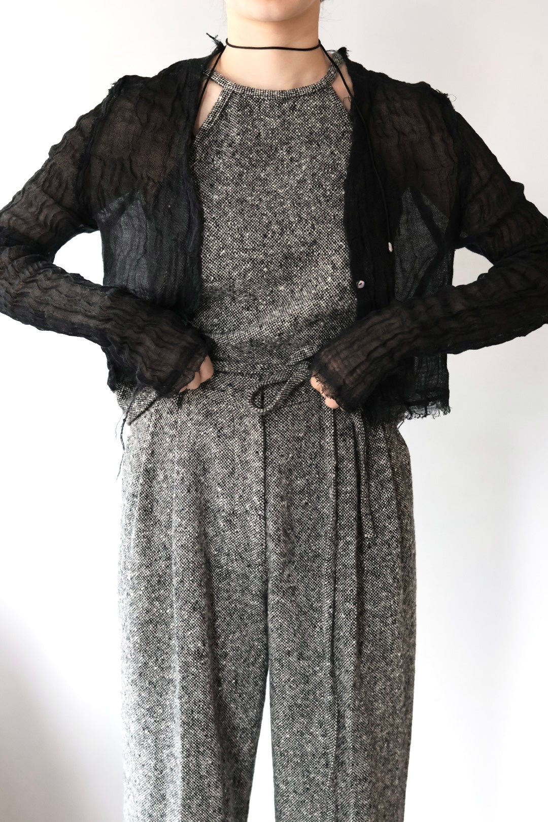 ERiKO KATORi "wool linen gawze cardigan" (black)