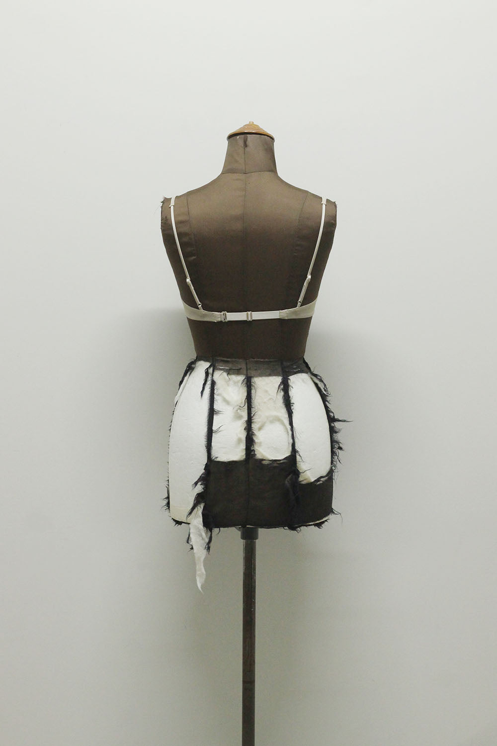 NICENICE MORMENT "LOW-CUT BRA" (JERSEY SAND)