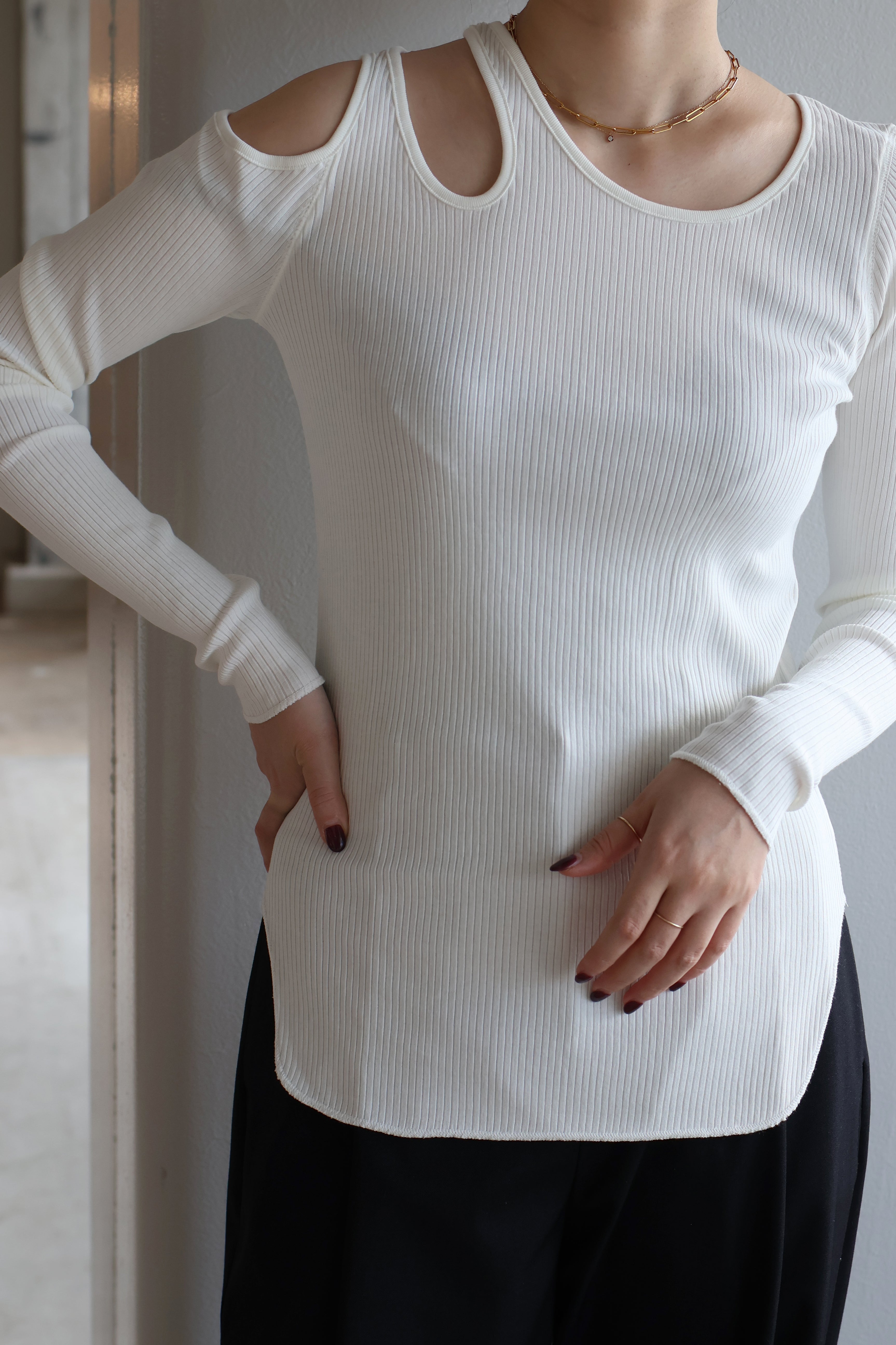 HAKUJI "Organic cotton shoulder hole LS" (white)