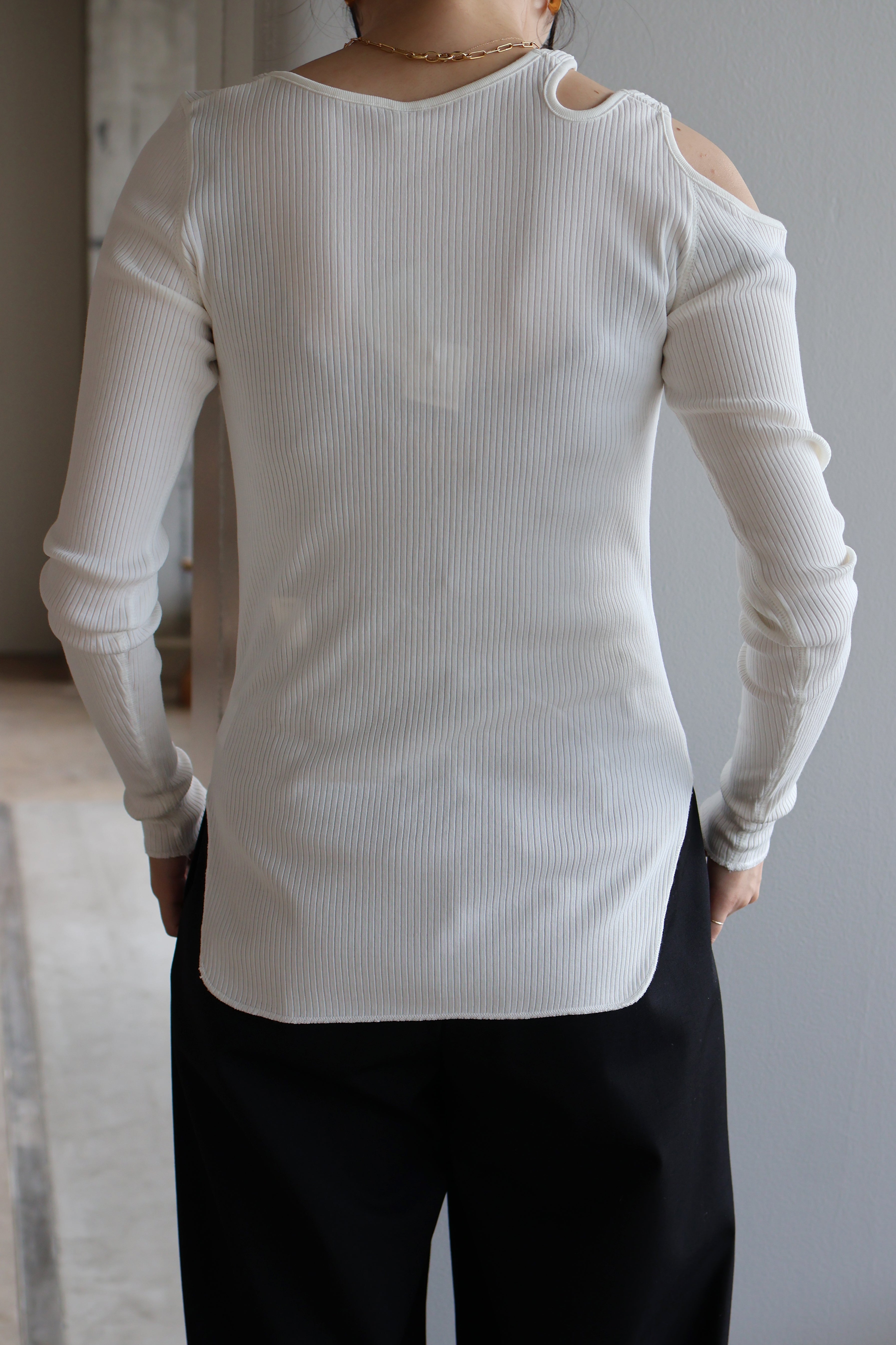 HAKUJI "Organic cotton shoulder hole LS" (white)