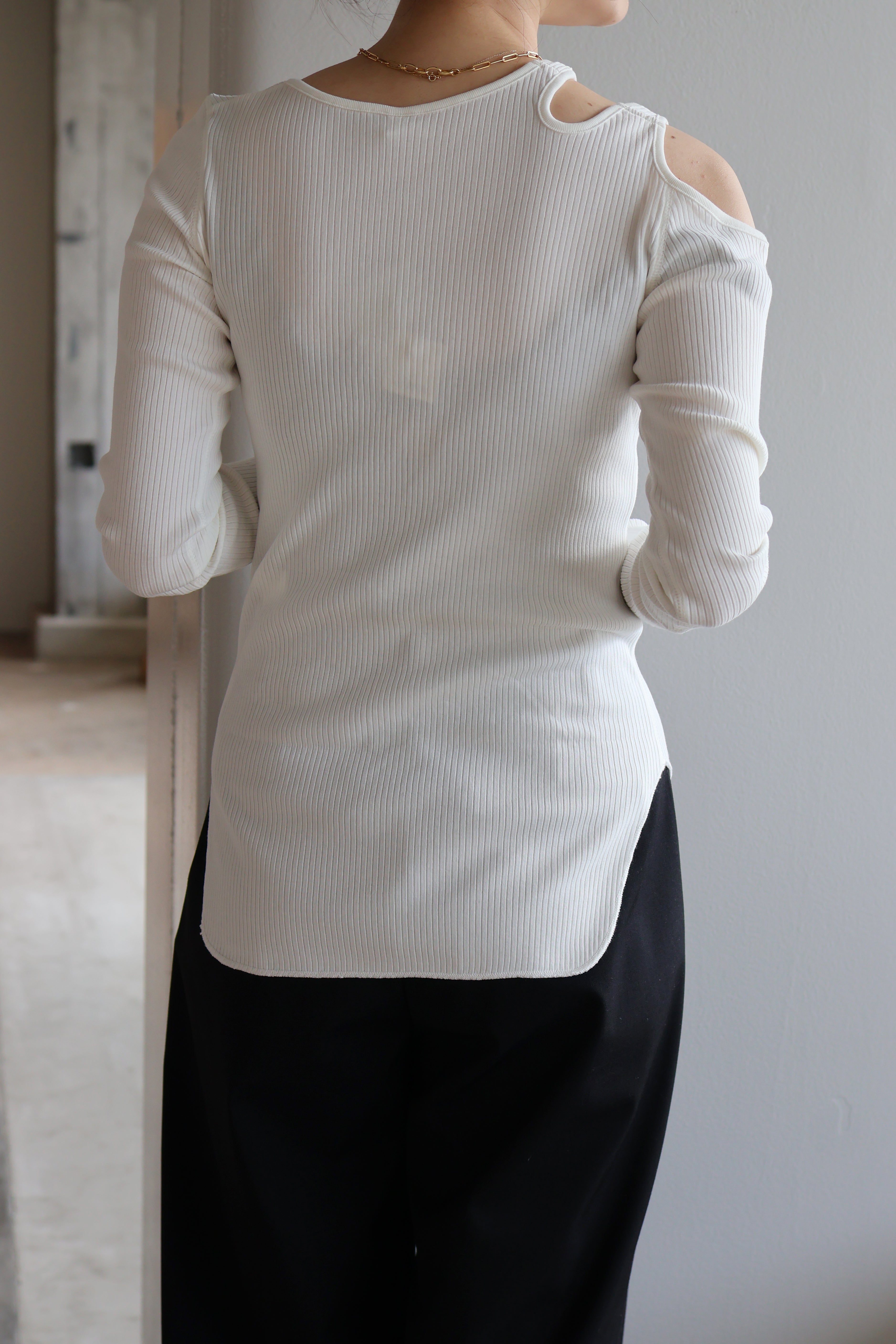 HAKUJI "Organic cotton shoulder hole LS" (white)