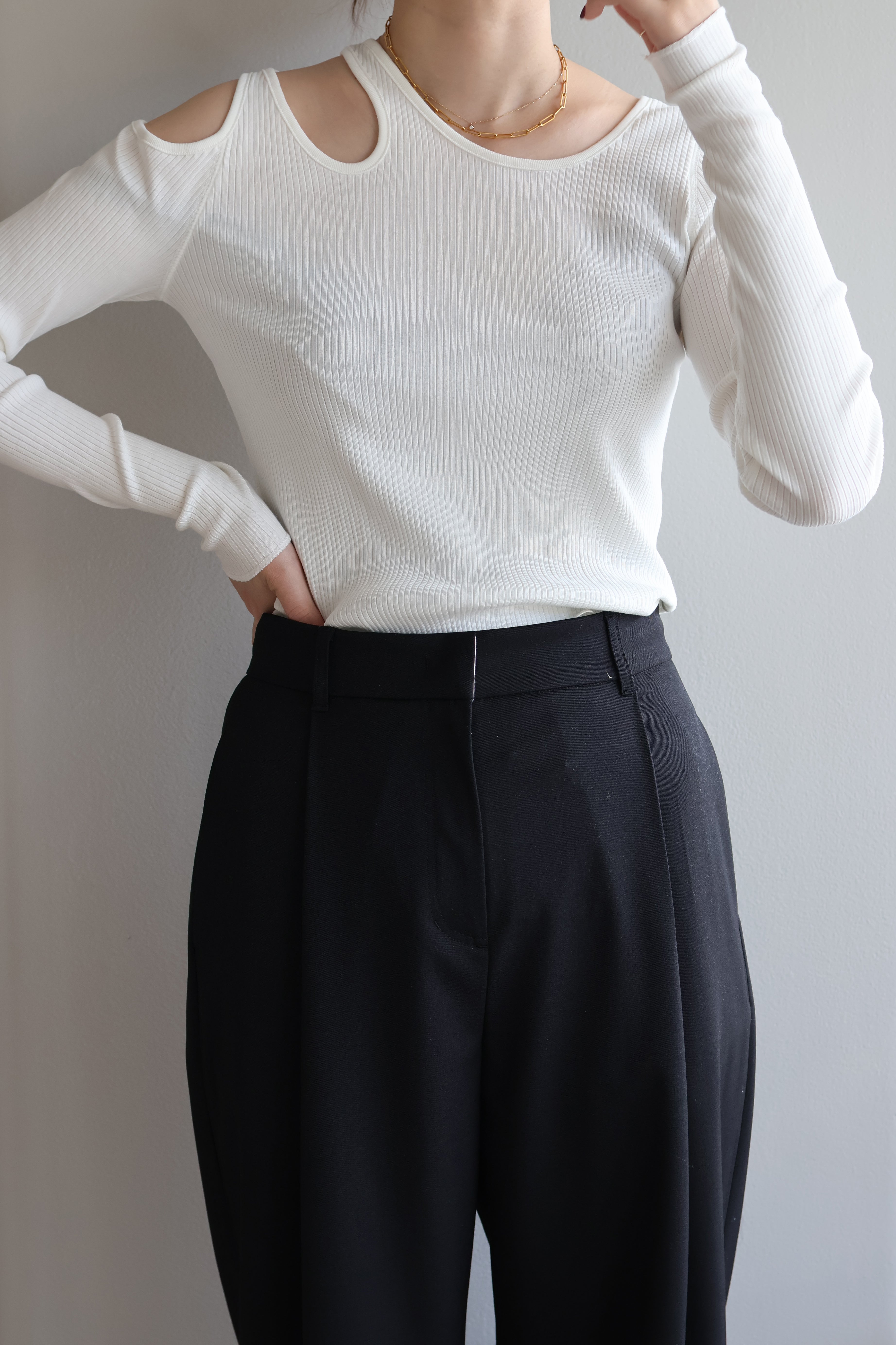 HAKUJI "Organic cotton shoulder hole LS" (white)
