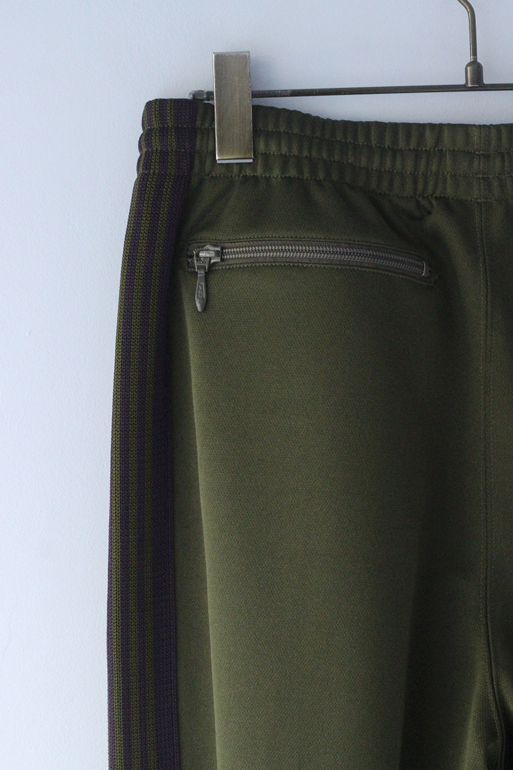 Needles "Track Pant - Poly smooth" (olive)