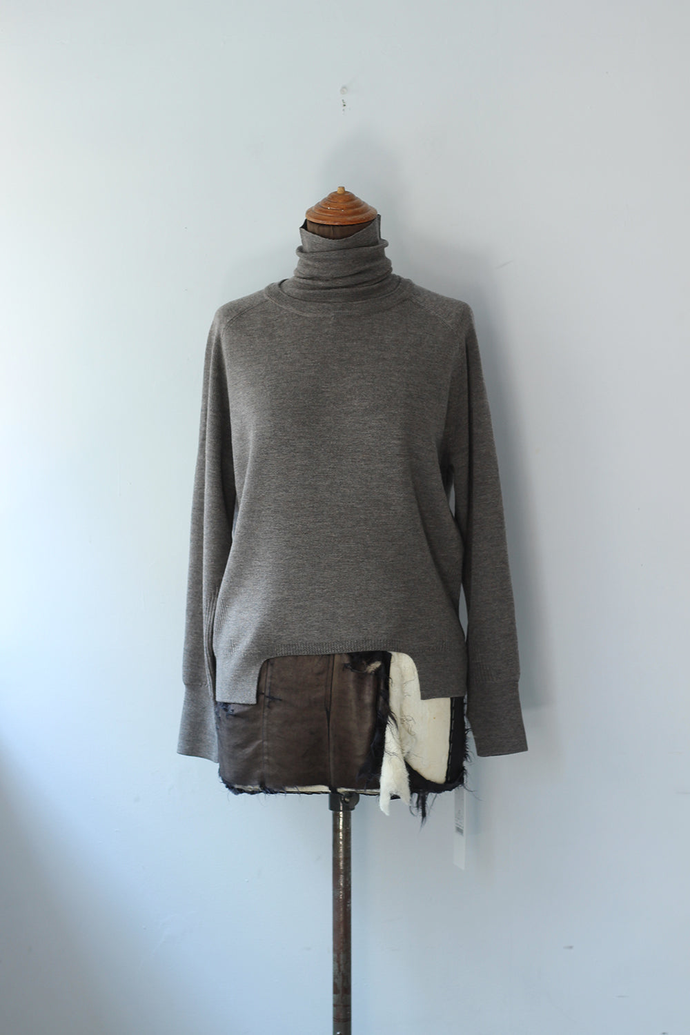 JUN MIKAMI "turtle neck  knit PO" (gray)